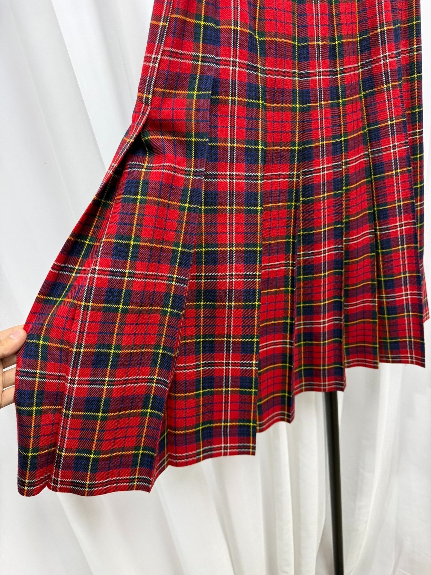 Comme des Garcons Comme des Garçons Scottish Plaid Wool Skirt Size M / US 6-8 / IT 42-44 - 5 Thumbnail