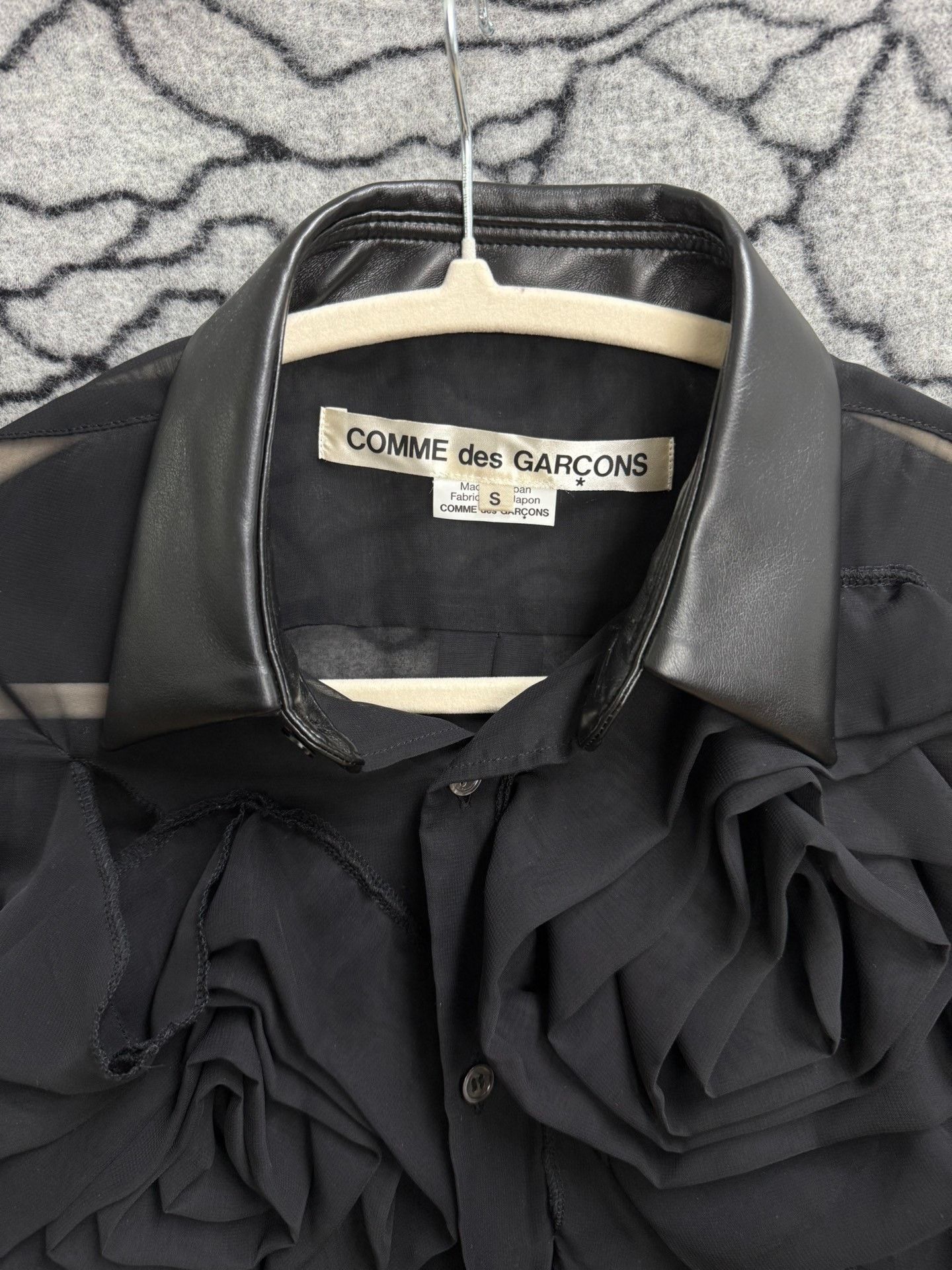Comme des Garcons Comme des Garcons Rose Mesh Leather Collar Shirt Size S / US 4 / IT 40 - 4 Thumbnail
