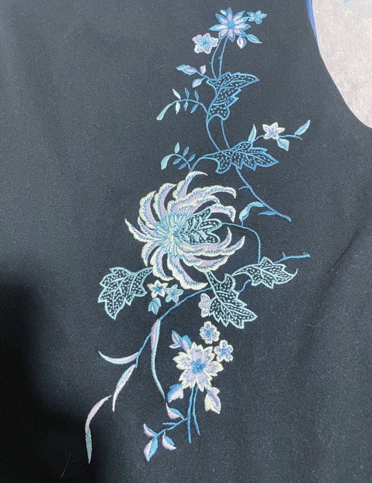 Vivienne Tam Vivienne Tam Floral Embroidery Mesh Set Size S / US 4 / IT 40 - 6 Thumbnail