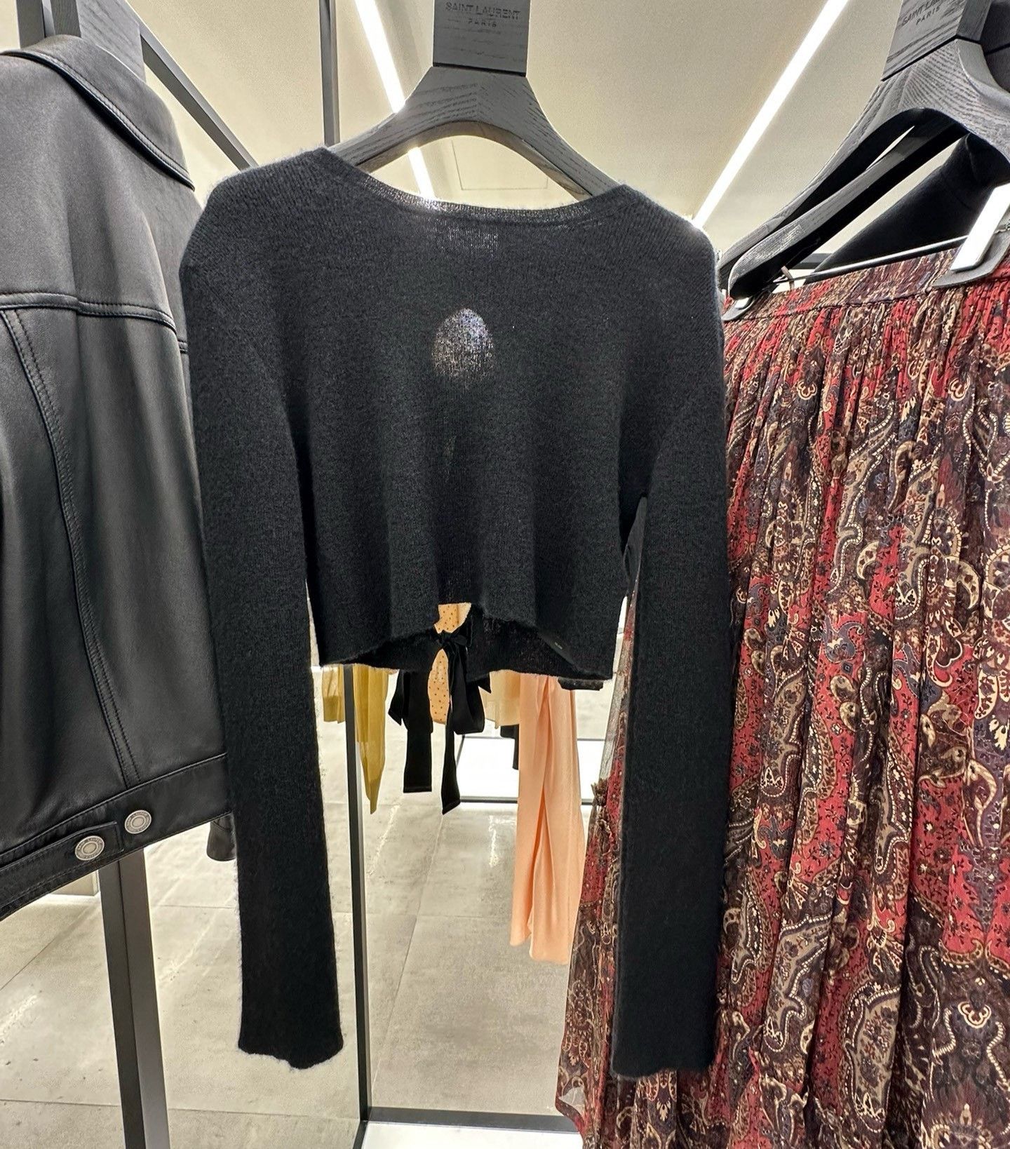 Saint Laurent Paris Saint Laurent YSL Black Cashmere Cropped Top Size M / US 6-8 / IT 42-44 - 2 Thumbnail