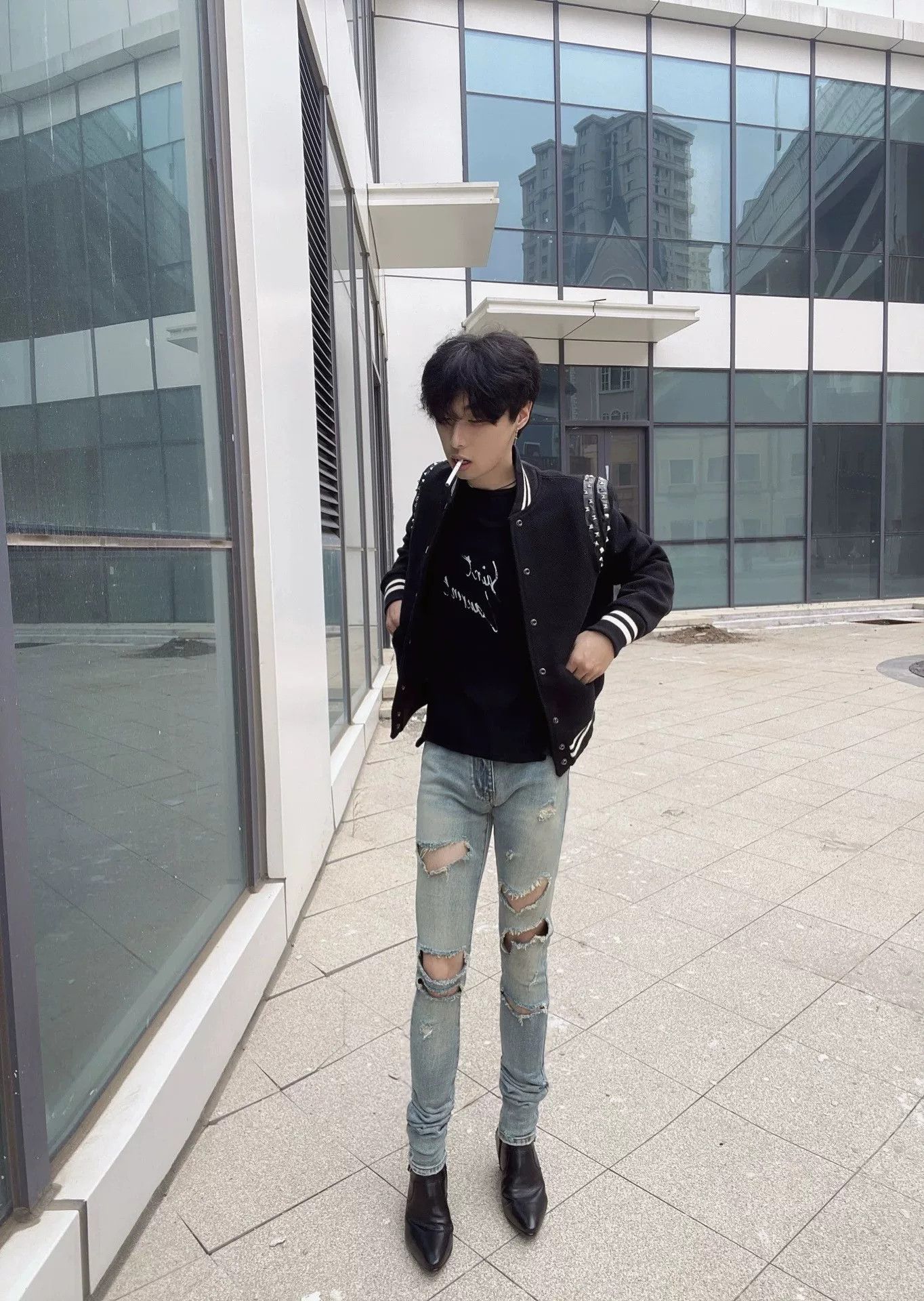 Saint Laurent Paris Saint Laurent 2016 Distressed Light Blue Jeans Size US 30 / EU 46 - 3 Thumbnail