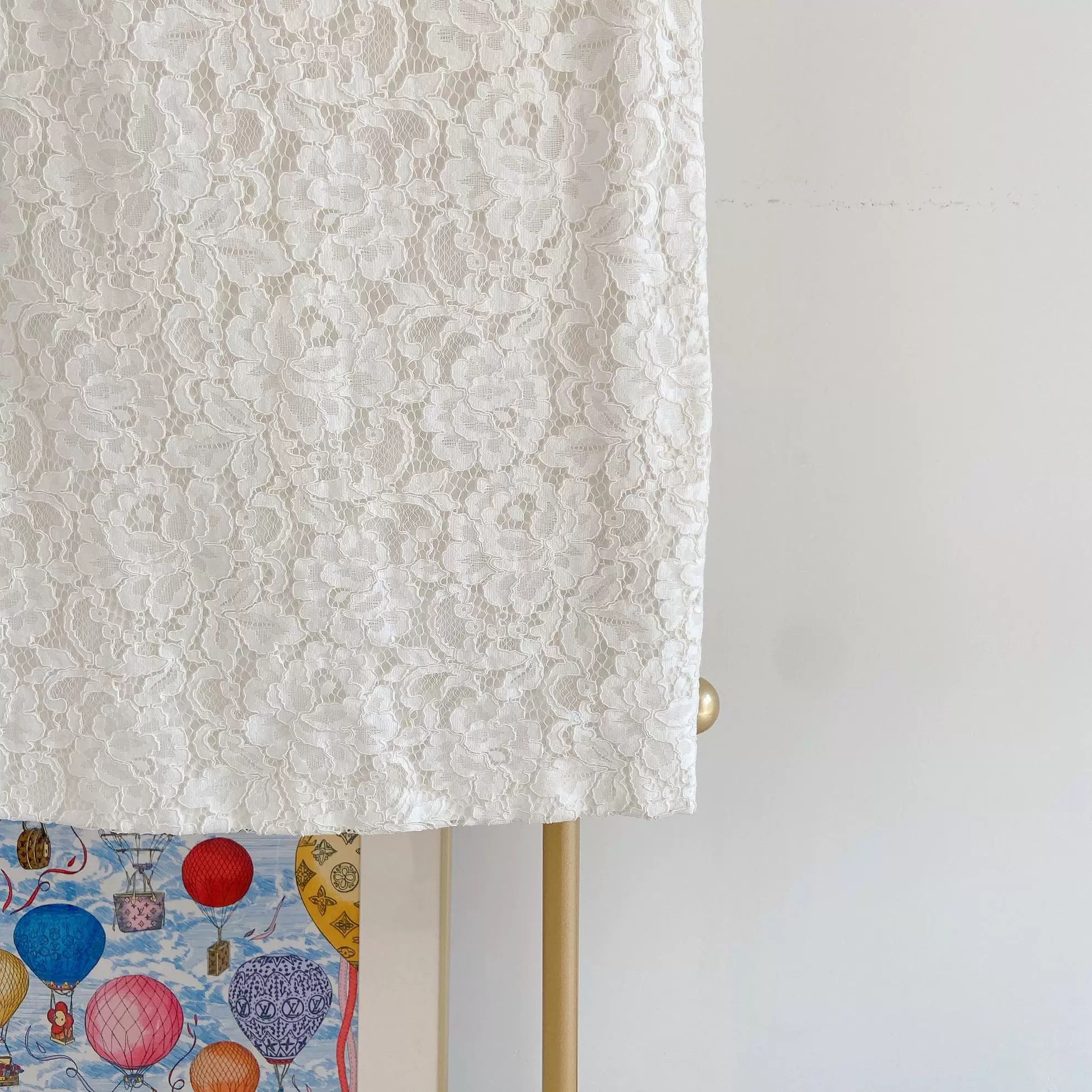 Saint Laurent Paris Saint Laurent White Floral Lace Short-Sleeve Dress Size S / US 4 / IT 40 - 4 Thumbnail