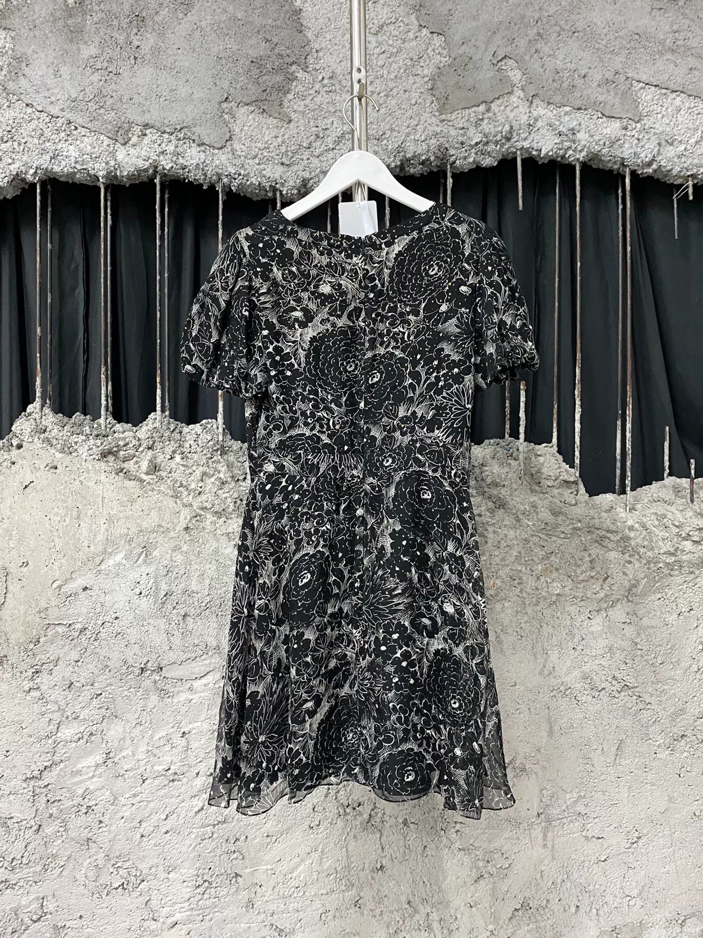 Saint Laurent Paris Saint Laurent SLP Black White Floral Dress Size S / US 4 / IT 40 - 2 Thumbnail