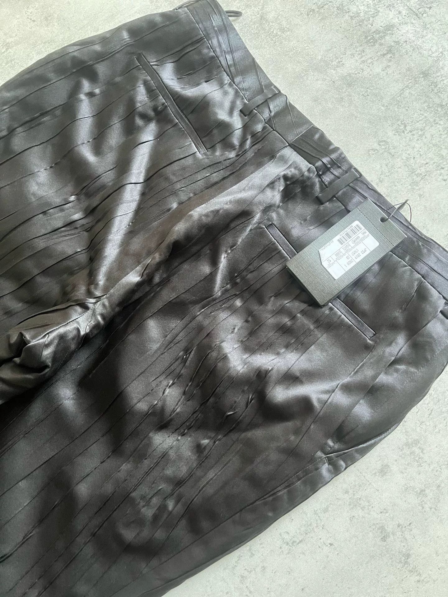 Saint Laurent Paris Saint Laurent Pleated Silk Black Trousers Size US 30 / EU 46 - 6 Thumbnail