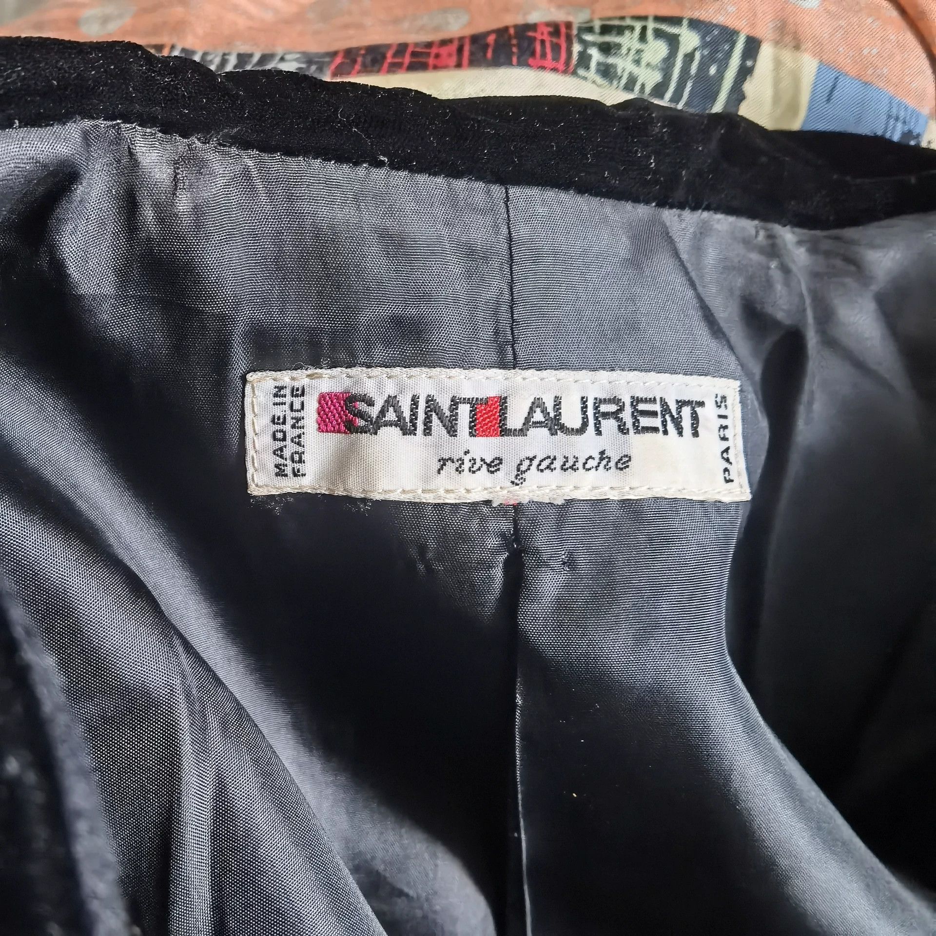 Saint Laurent Paris 1980s Yves Saint Laurent Velvet Blazer Size S / US 4 / IT 40 - 8 Thumbnail