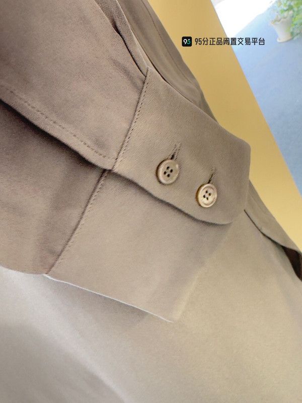 Loro Piana Loro Piana Solid Long-Sleeve Round Neck Silk Shirt Size US XXS / EU 40 - 3 Thumbnail