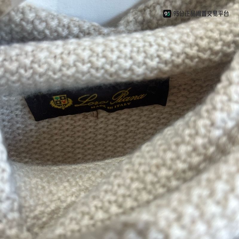 Loro Piana Loro Piana Unisex Beige High-Neck Cashmere Sweater Size US S / EU 44-46 / 1 - 4 Thumbnail