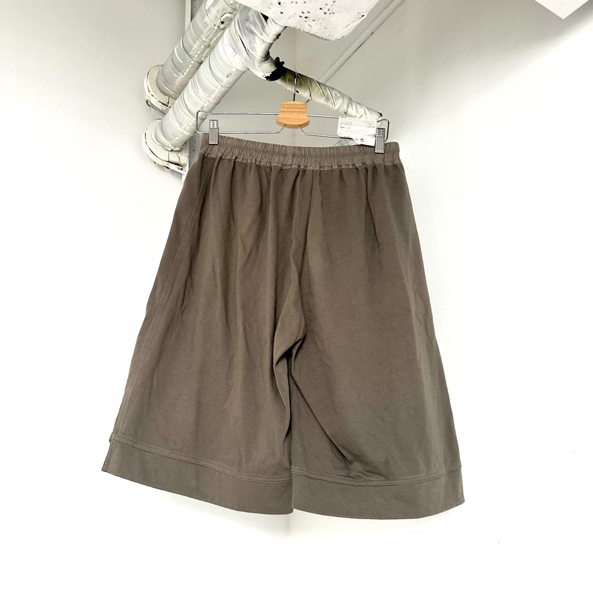Rick Owens Rick Owens Gray Drop-Crotch Shorts Size US 30 / EU 46 - 2 Thumbnail