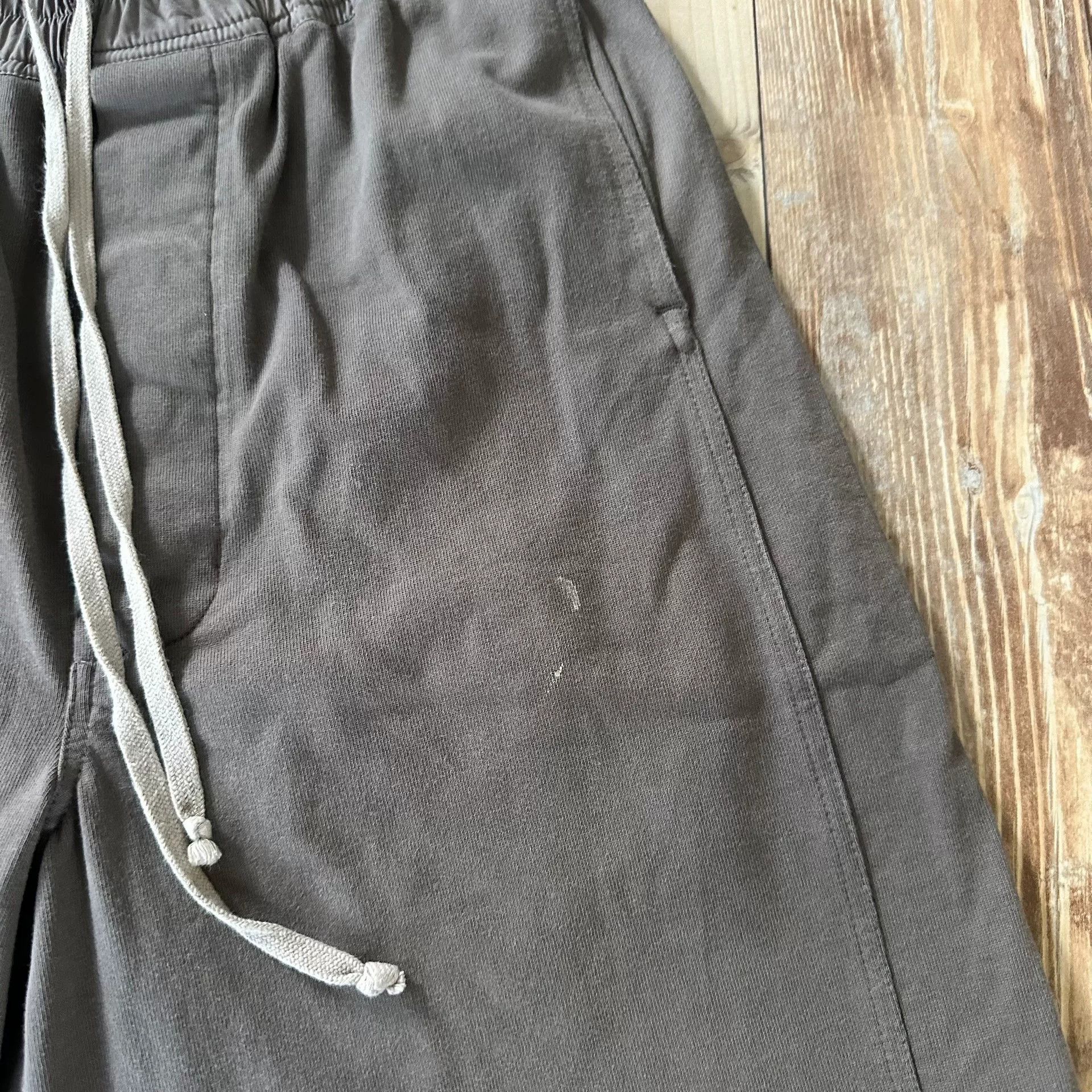 Rick Owens Rick Owens Gray Drop-Crotch Shorts Size US 30 / EU 46 - 4 Thumbnail