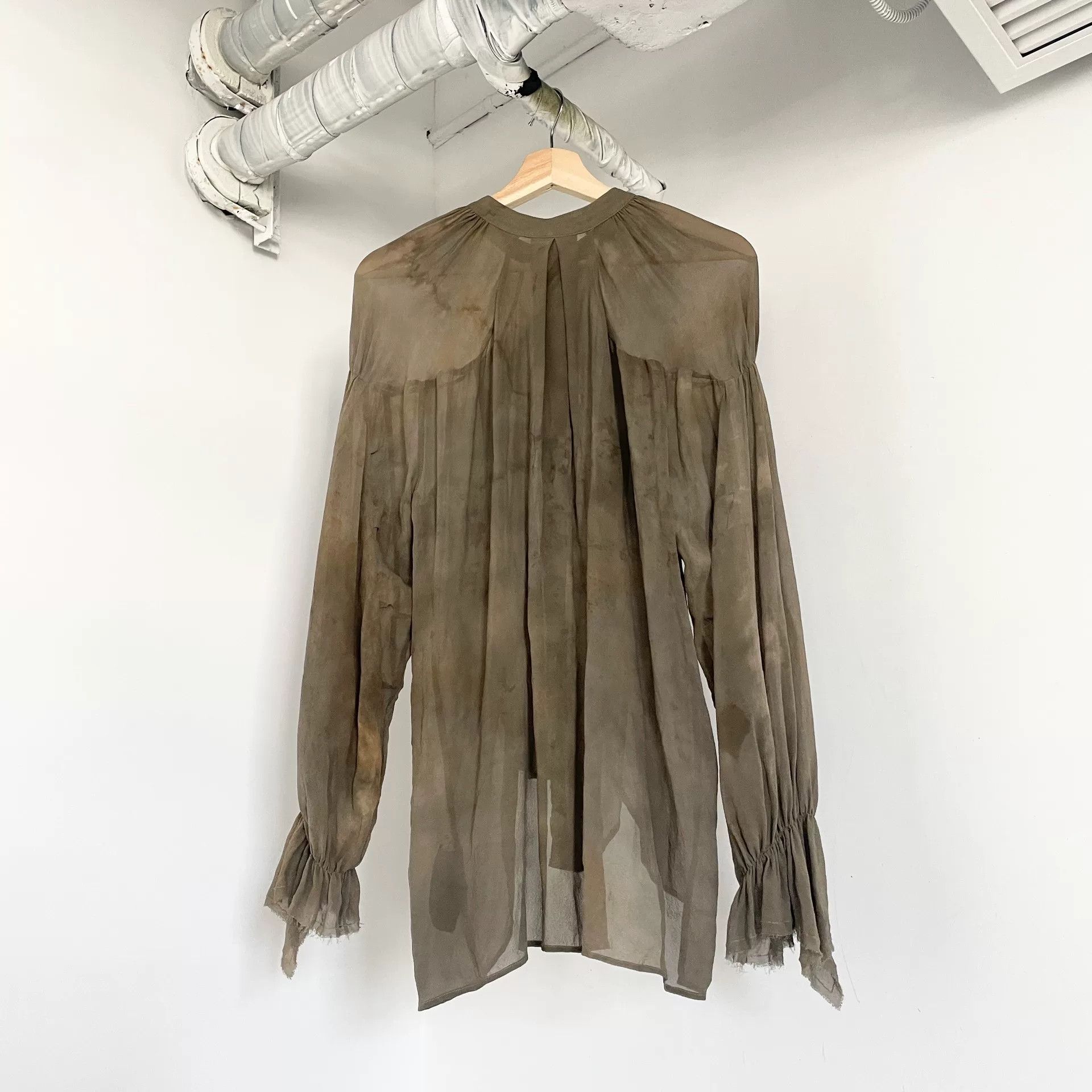 Elwood Elywood Puffed Sleeve Distressed Silk Blouse Size M / US 6-8 / IT 42-44 - 2 Thumbnail
