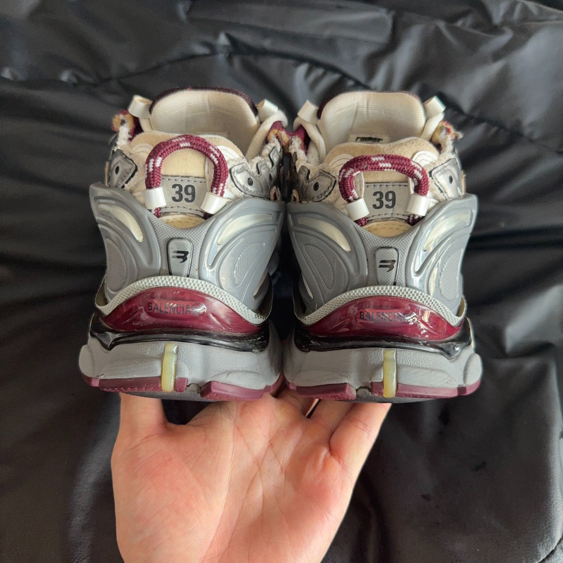 Balenciaga Balenciaga Running Red Lowtop Sneakers 39 Women Size US 8.5 / IT 38.5 - 3 Thumbnail