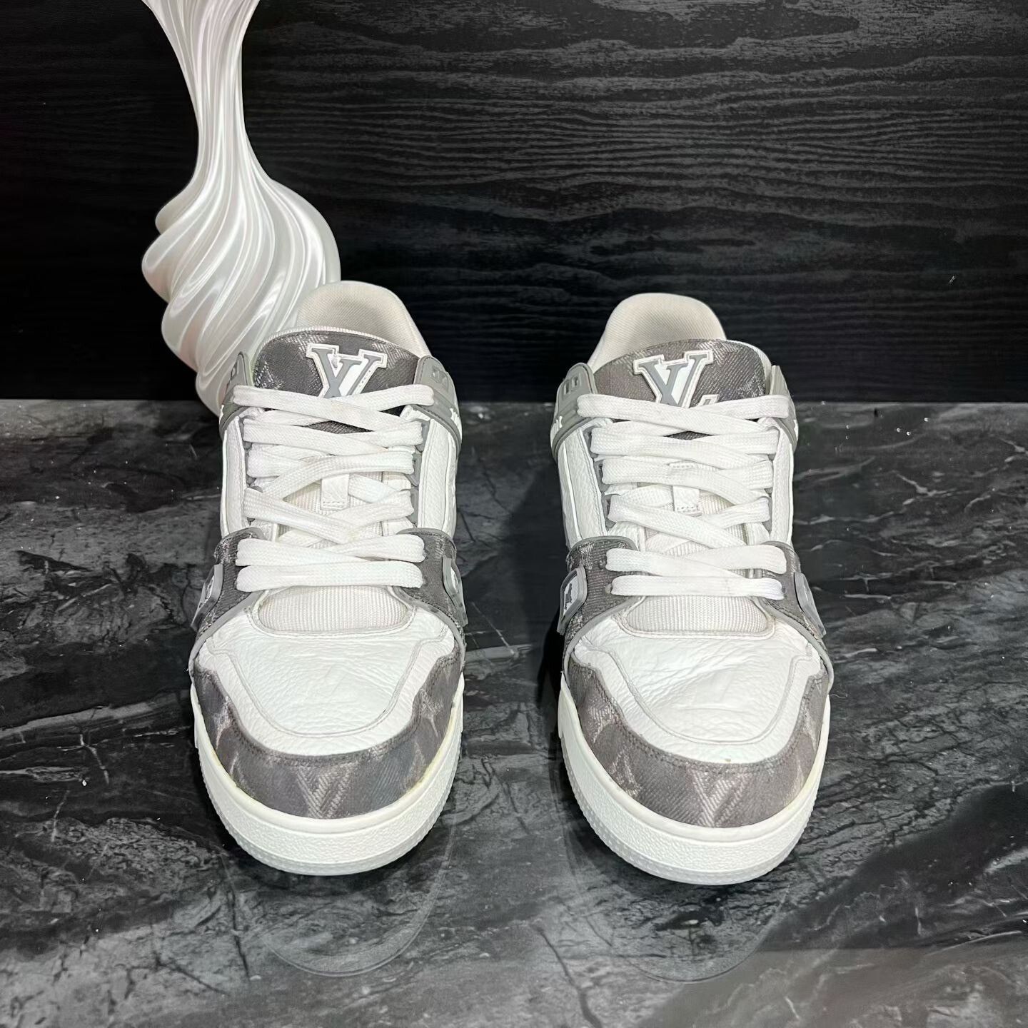 Louis Vuitton Louis Vuitton Training Denim White Lowtop Sneakers 41 Men Size US 8.5 / EU 41-42 - 2 Thumbnail