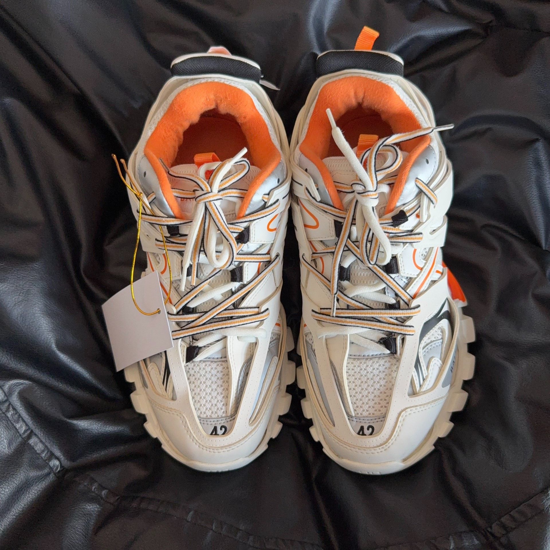 Balenciaga Balenciaga White Lowtop Sneakers 42 Women Size US 10.5 / IT 40.5 - 2 Thumbnail