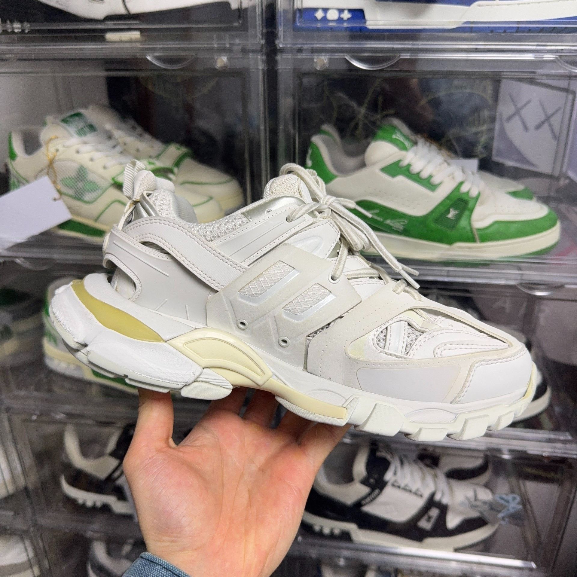 Balenciaga Balenciaga White Lowtop Sneakers 39 Women Size US 8.5 / IT 38.5 - 8 Thumbnail
