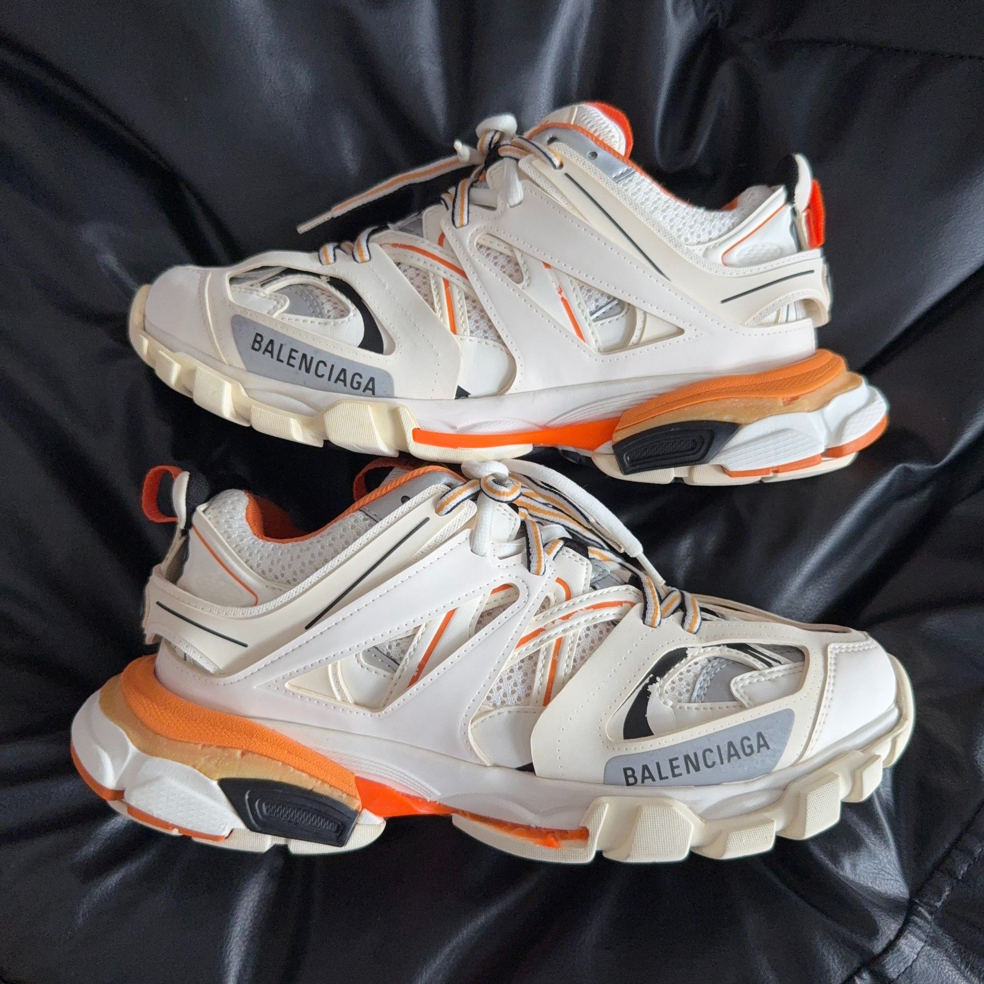 Balenciaga Balenciaga White Lowtop Sneakers 39 Women Size US 8.5 / IT 38.5 - 3 Thumbnail