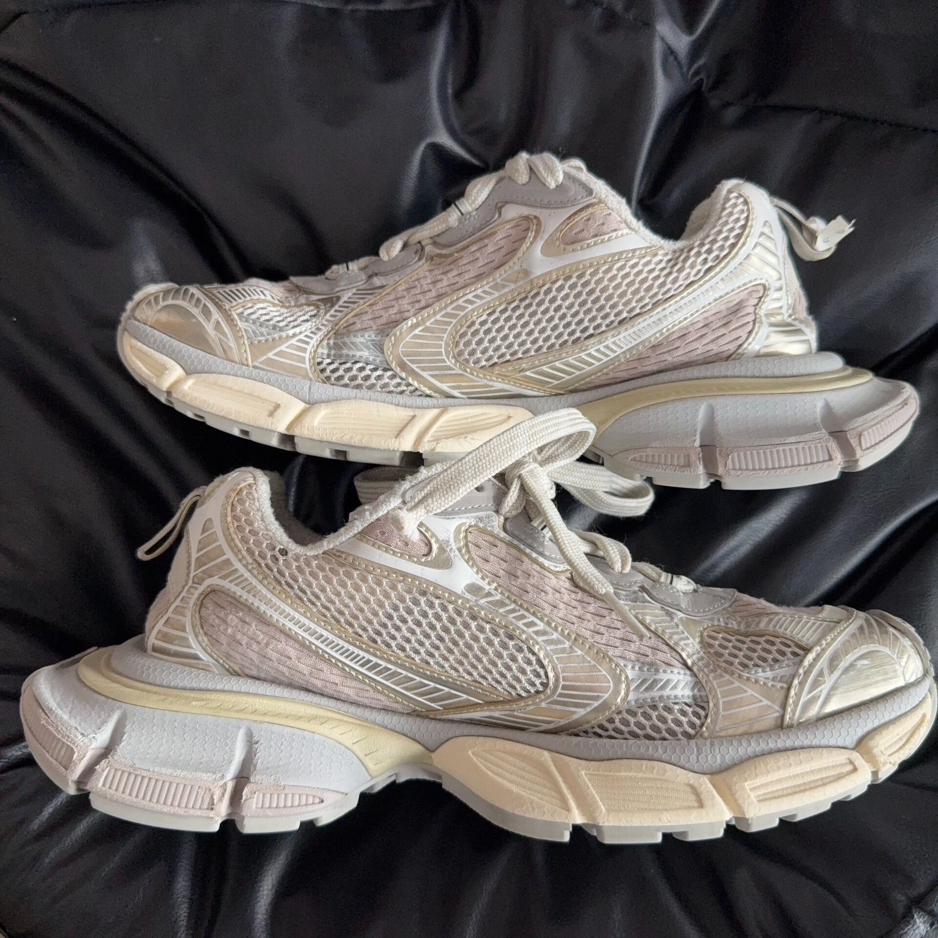 Balenciaga Balenciaga Silver Lowtop Sneakers XXXL Men Size US 10 / EU 43 - 4 Thumbnail