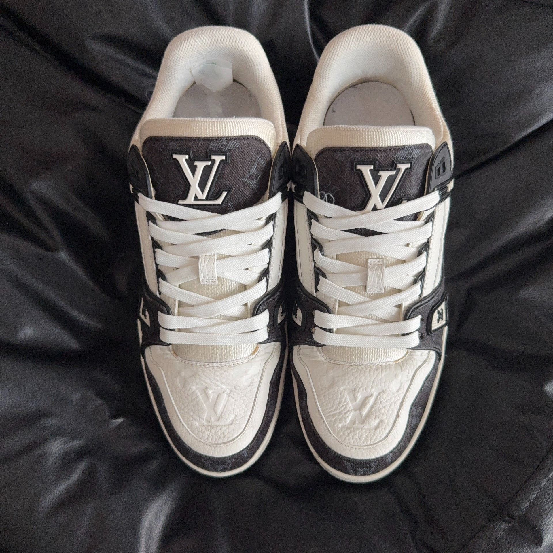Louis Vuitton Louis Vuitton Training Denim Black Lowtop Sneakers Women Size US 9 / IT 39 - 2 Thumbnail