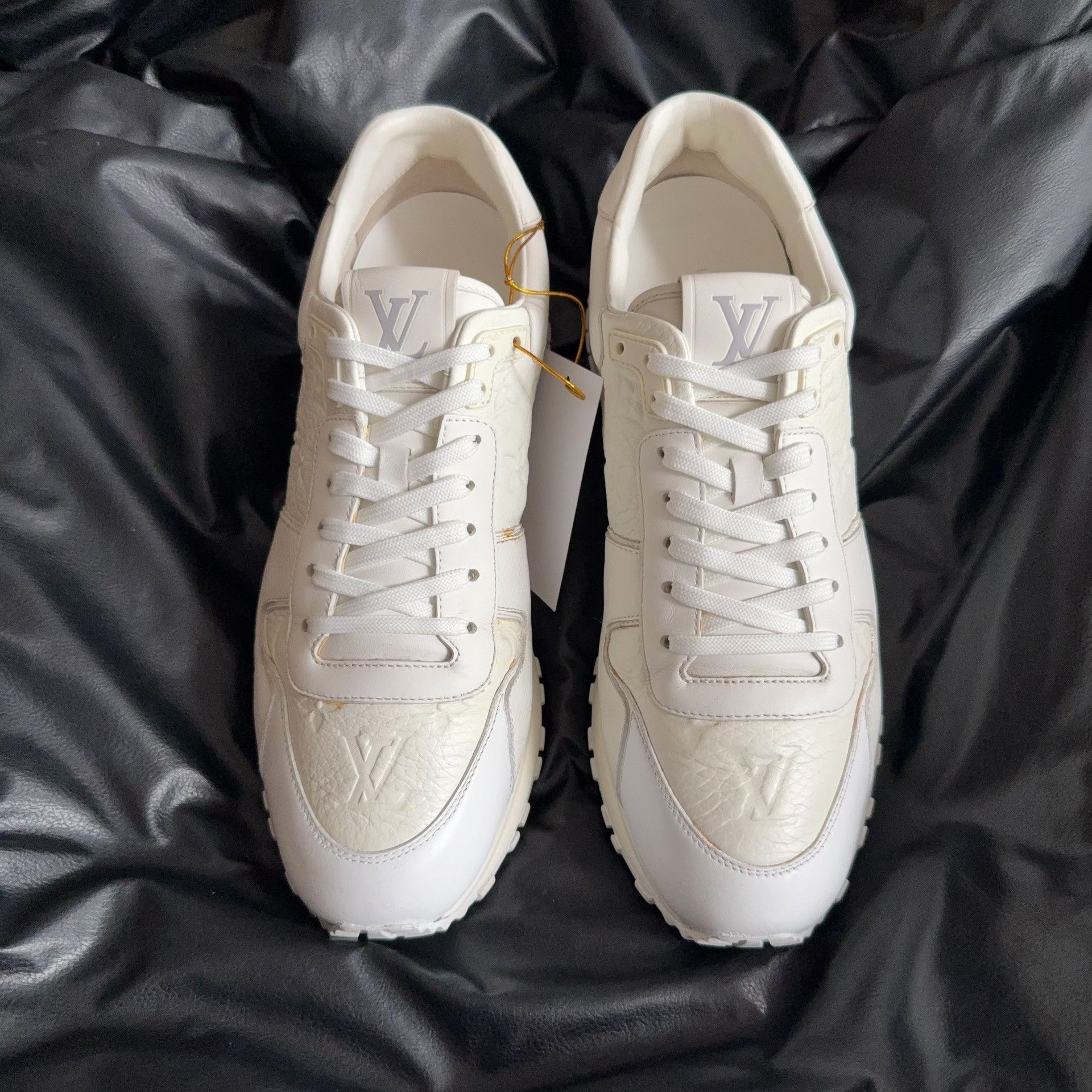 Louis Vuitton Louis Vuitton White Lowtop Sneakers 9 Men Size US 9 / EU 42 - 2 Thumbnail