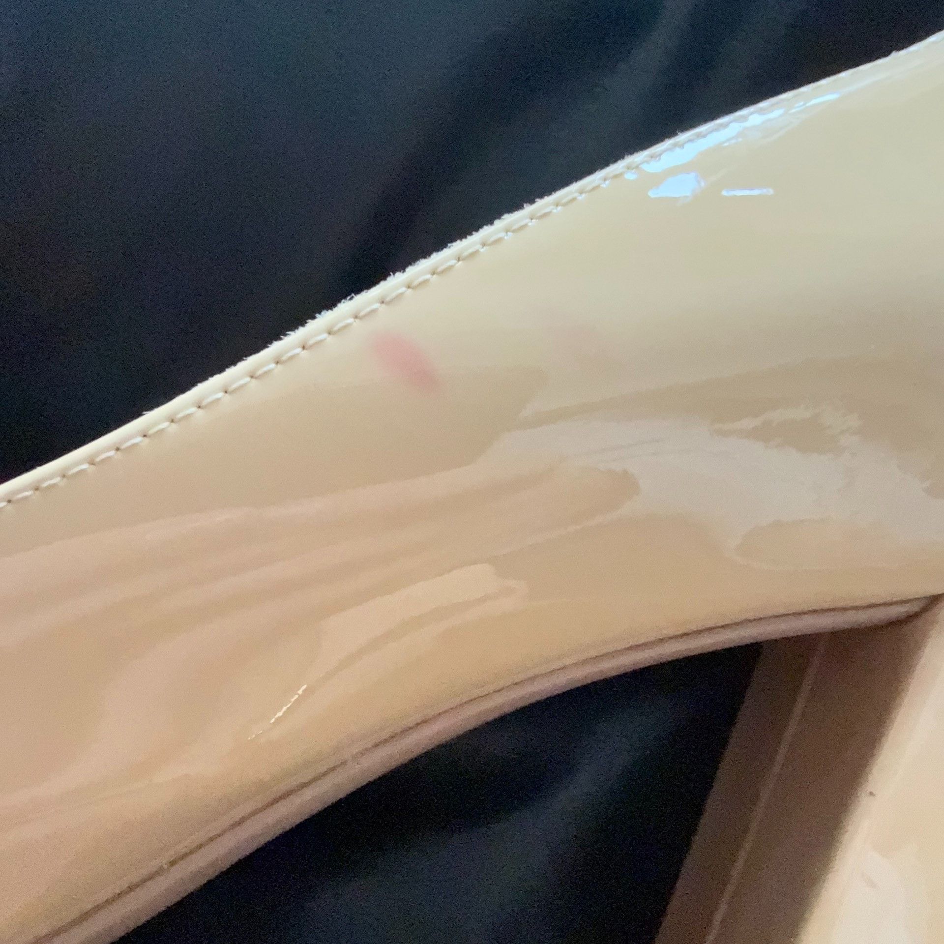 Salvatore Ferragamo Salvatore Ferragamo Gold Lowtop Sneakers 37 Women Size US 6.5 / IT 36.5 - 7 Thumbnail