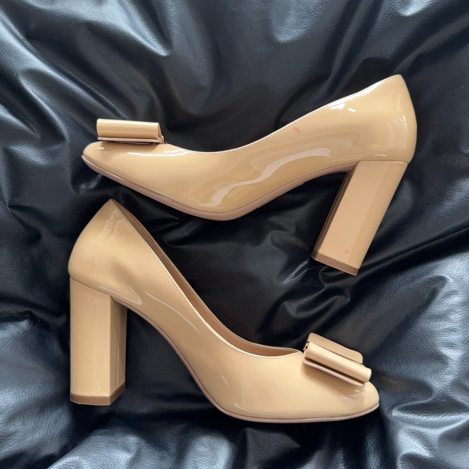 Salvatore Ferragamo Salvatore Ferragamo Gold Lowtop Sneakers 37 Women Size US 6.5 / IT 36.5 - 4 Thumbnail