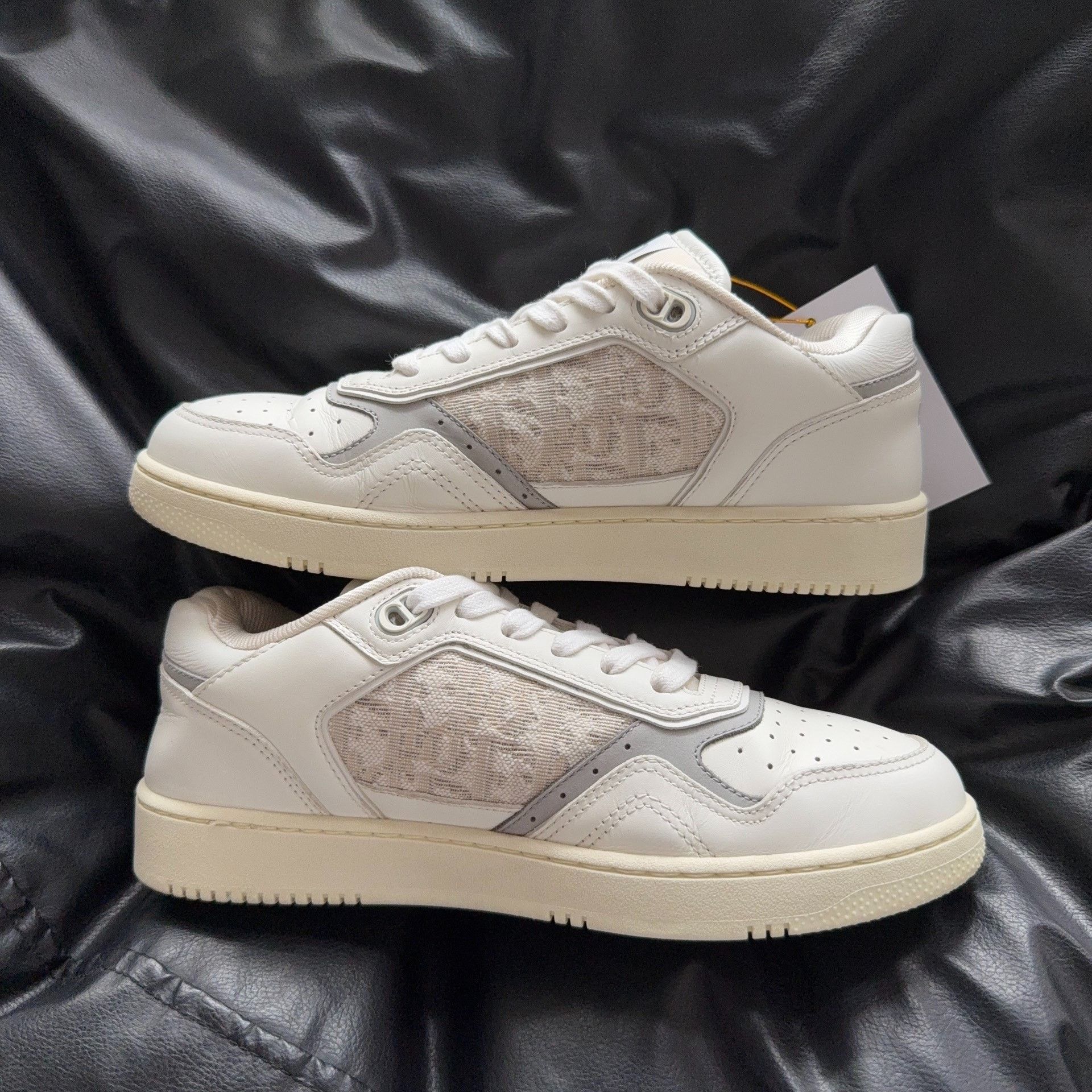 Dior Dior White Lowtop Sneakers 39 Women Size US 8.5 / IT 38.5 - 4 Thumbnail