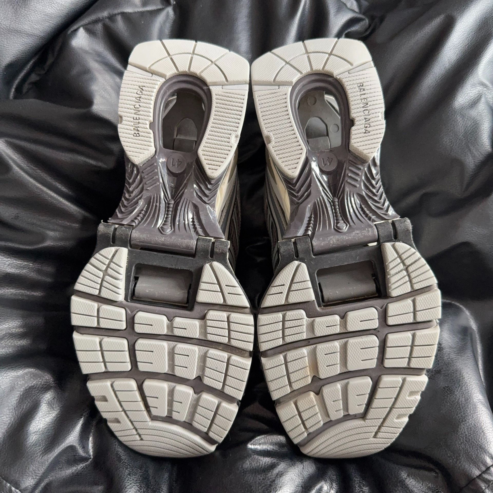 Balenciaga Balenciaga Gray Lowtop Sneakers 41 Men Size US 8.5 / EU 41-42 - 5 Thumbnail