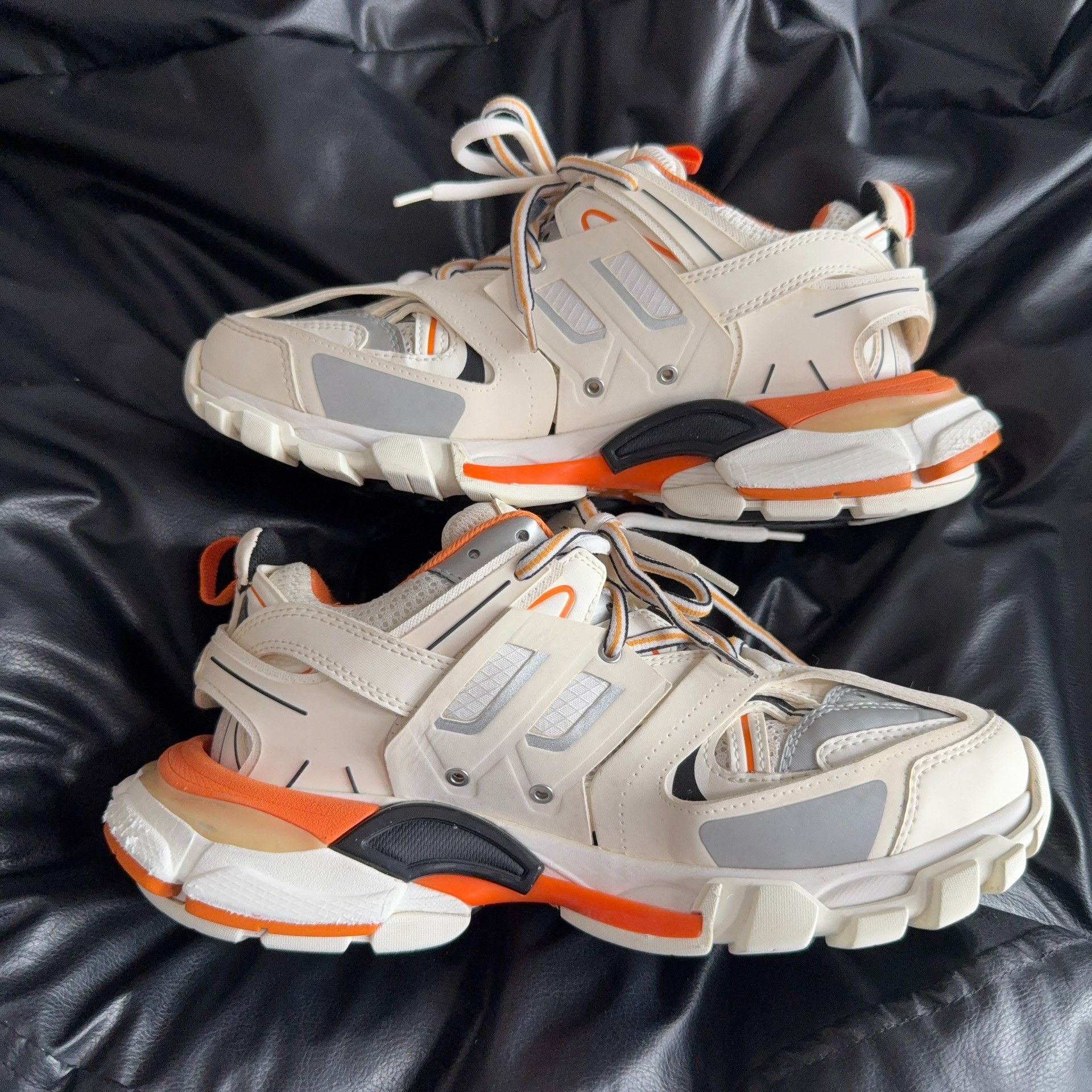 Balenciaga Balenciaga White Lowtop Sneakers 38 Women Size US 7.5 / IT 37.5 - 6 Thumbnail