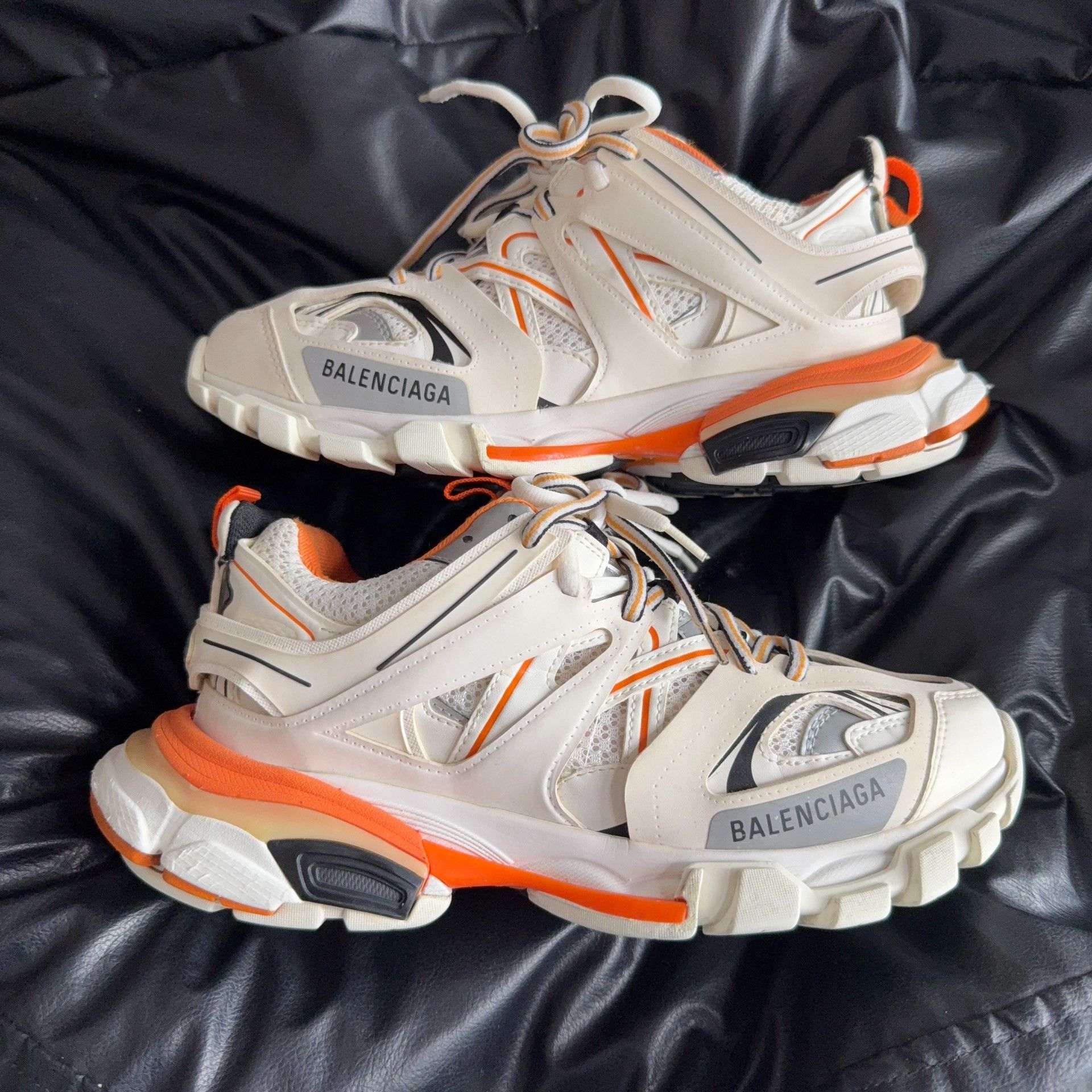 Balenciaga Balenciaga White Lowtop Sneakers 38 Women Size US 7.5 / IT 37.5 - 5 Thumbnail