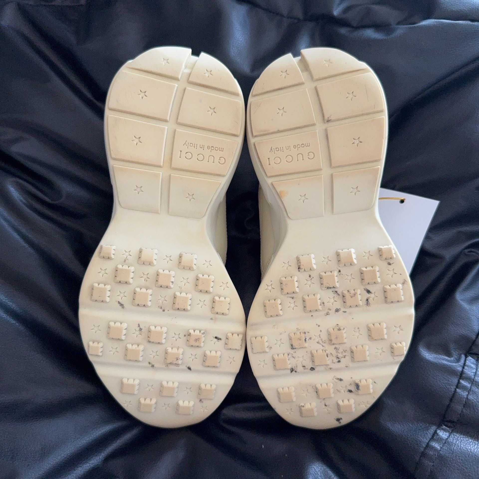 Gucci Gucci Lowtop Sneakers 37.5 Women Size US 6.5 / IT 36.5 - 5 Thumbnail