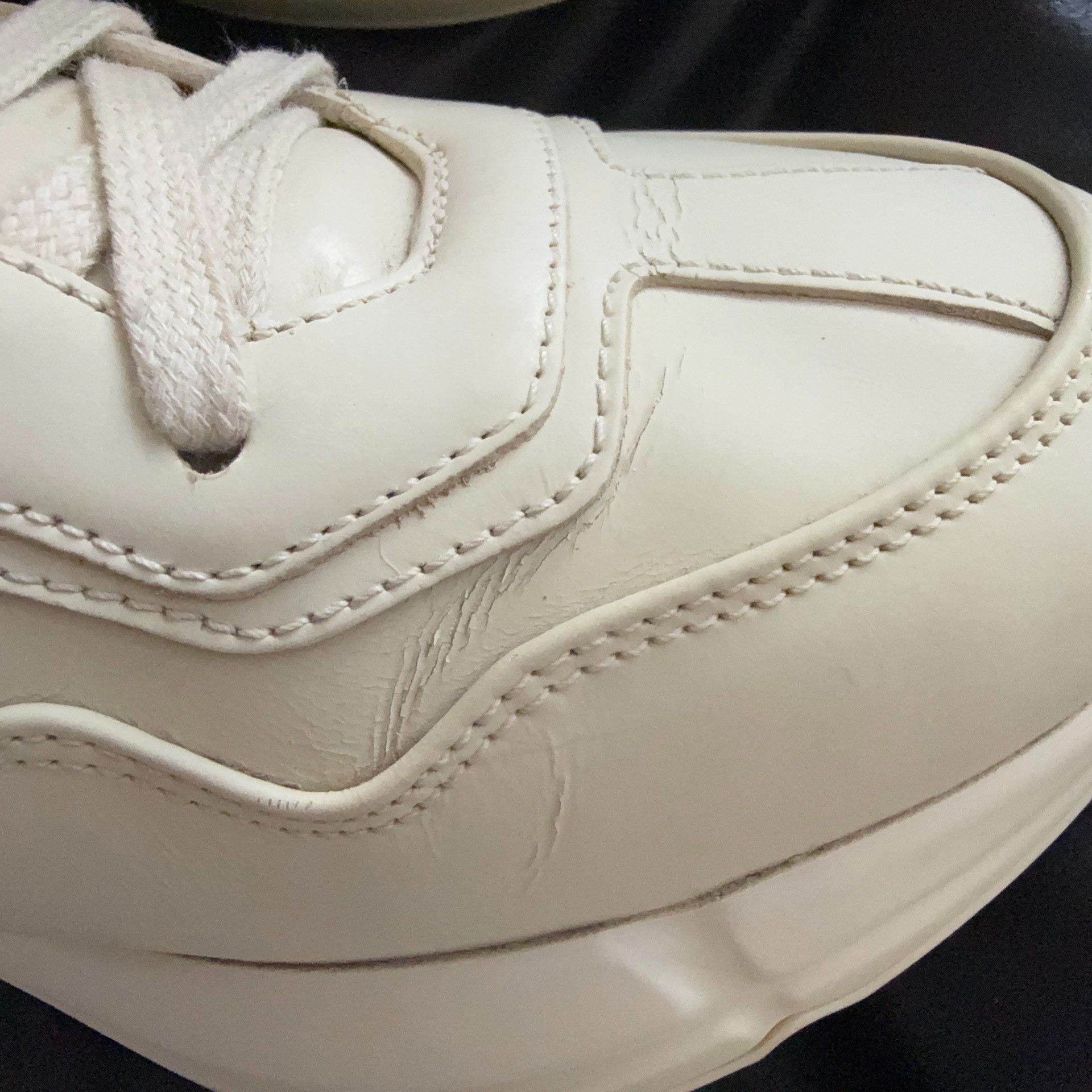 Gucci Gucci Lowtop Sneakers 37.5 Women Size US 6.5 / IT 36.5 - 7 Thumbnail