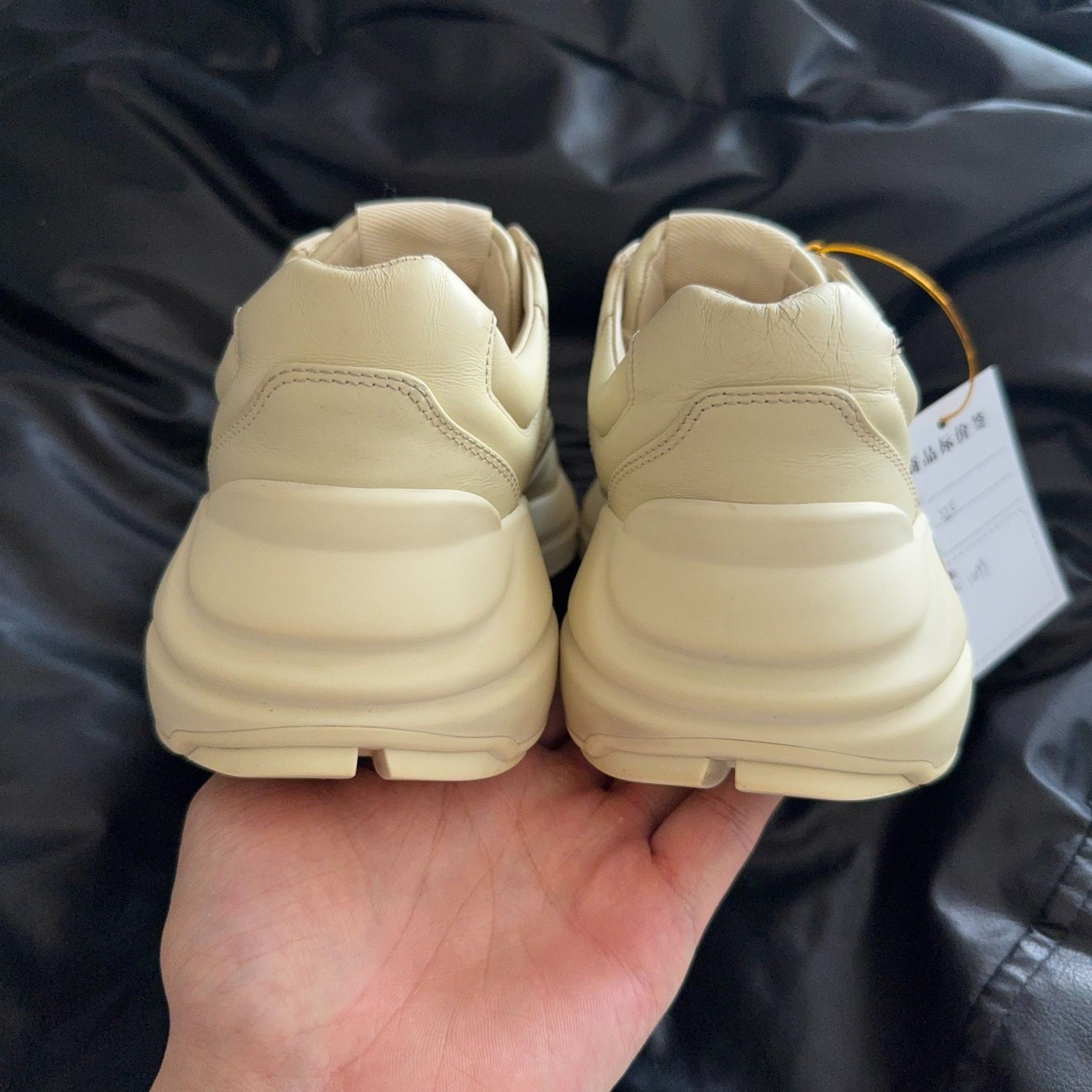 Gucci Gucci Lowtop Sneakers 37.5 Women Size US 6.5 / IT 36.5 - 6 Thumbnail