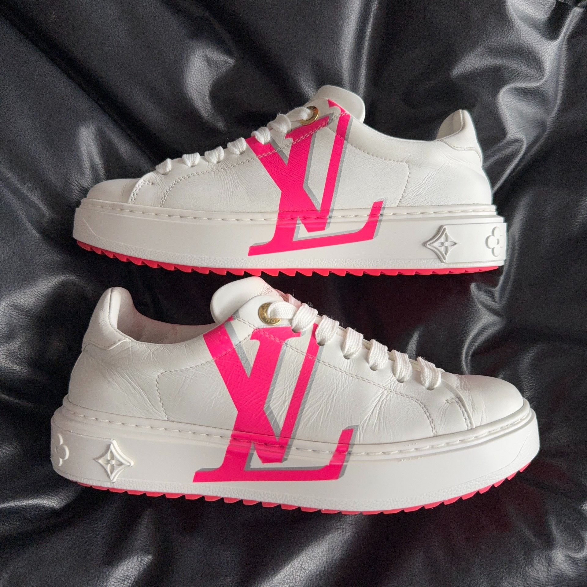Louis Vuitton Louis Vuitton Retro Pink Lowtop Sneakers 36.5 Women Size US 6 / IT 36 - 3 Thumbnail