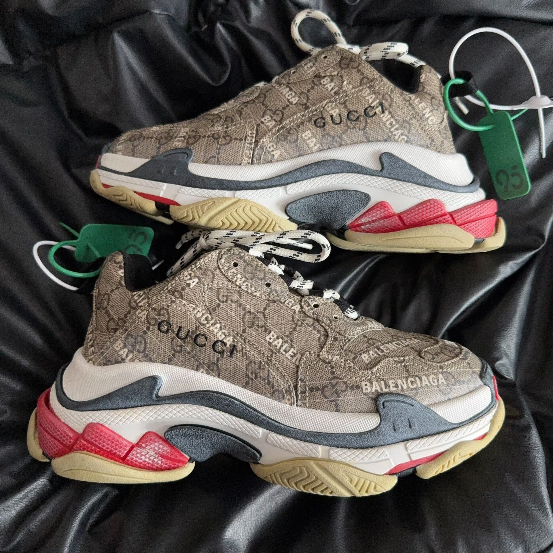 Balenciaga Balenciaga Collab Lowtop Sneakers 39 Men Size US 6.5 / EU 39-40 - 3 Thumbnail