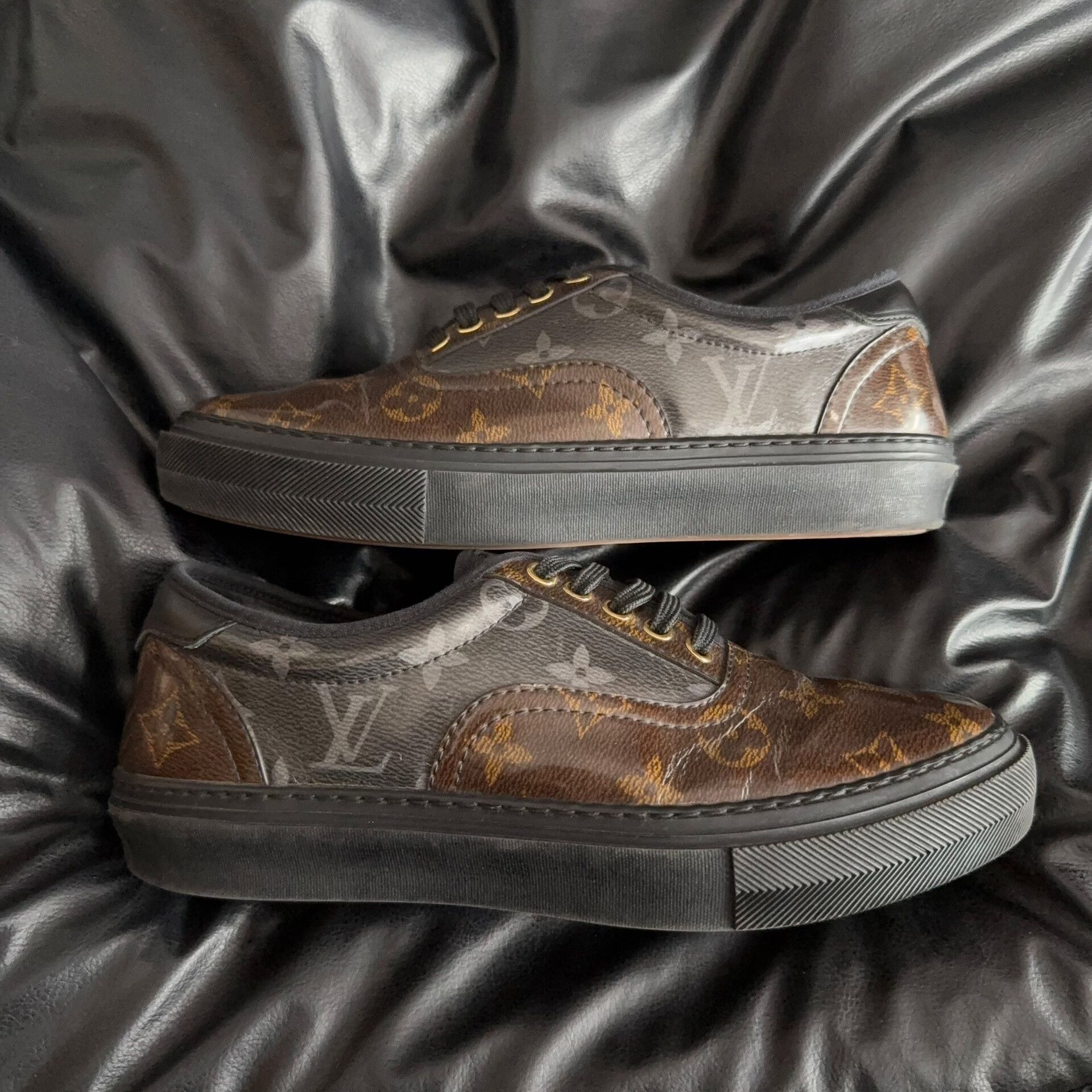 Louis Vuitton Louis Vuitton Clear Lowtop Sneakers 39.5 Men Size US 7 / EU 40 - 3 Thumbnail