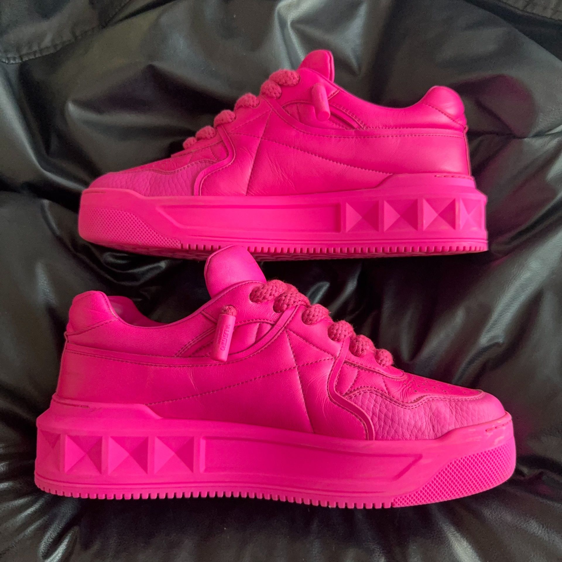 Valentino Valentino Pink Lowtop Sneakers 42.5 Men Size US 9.5 / EU 42-43 - 6 Thumbnail