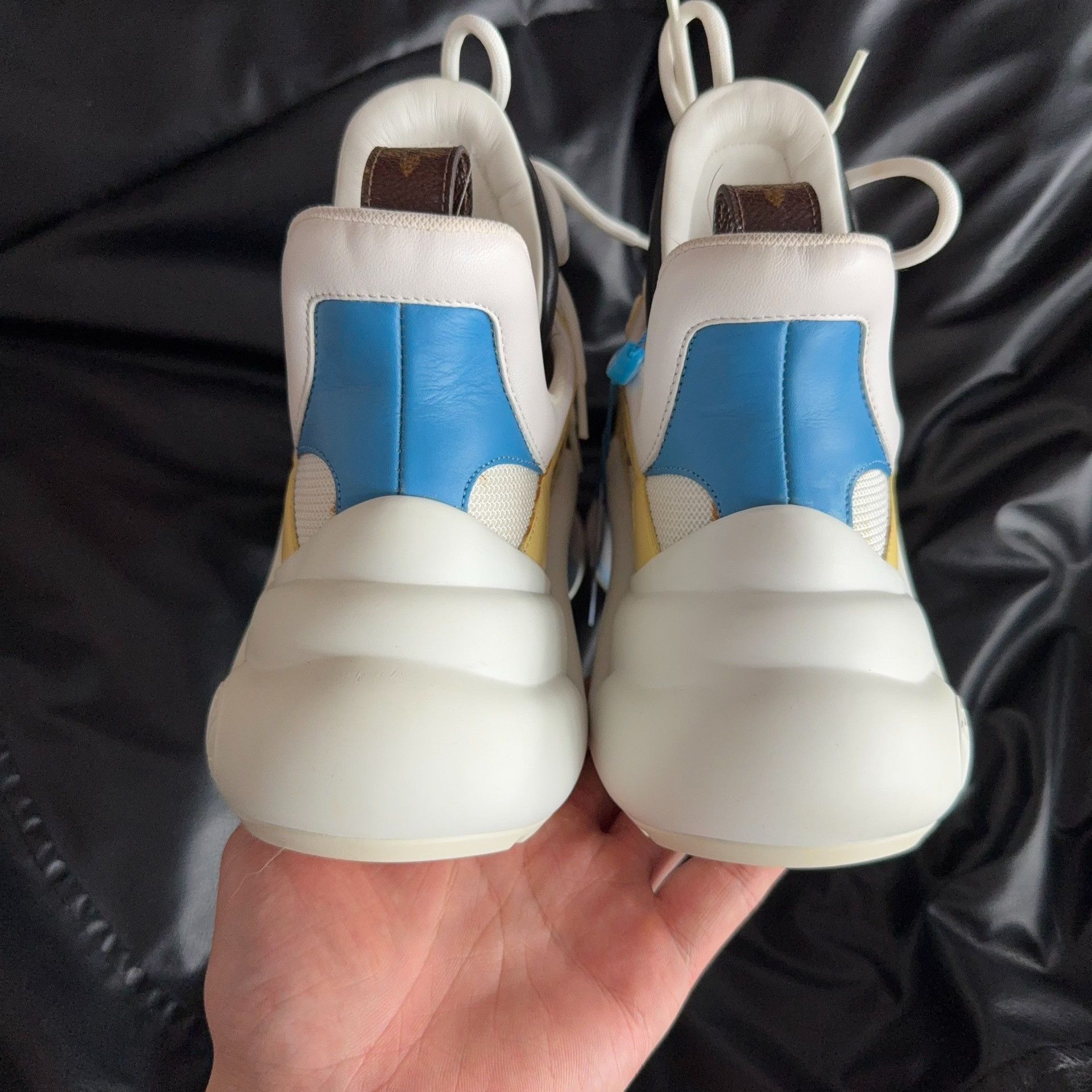 Louis Vuitton Louis Vuitton Blue Lowtop Sneakers 37.5 Women Size US 6.5 / IT 36.5 - 3 Thumbnail