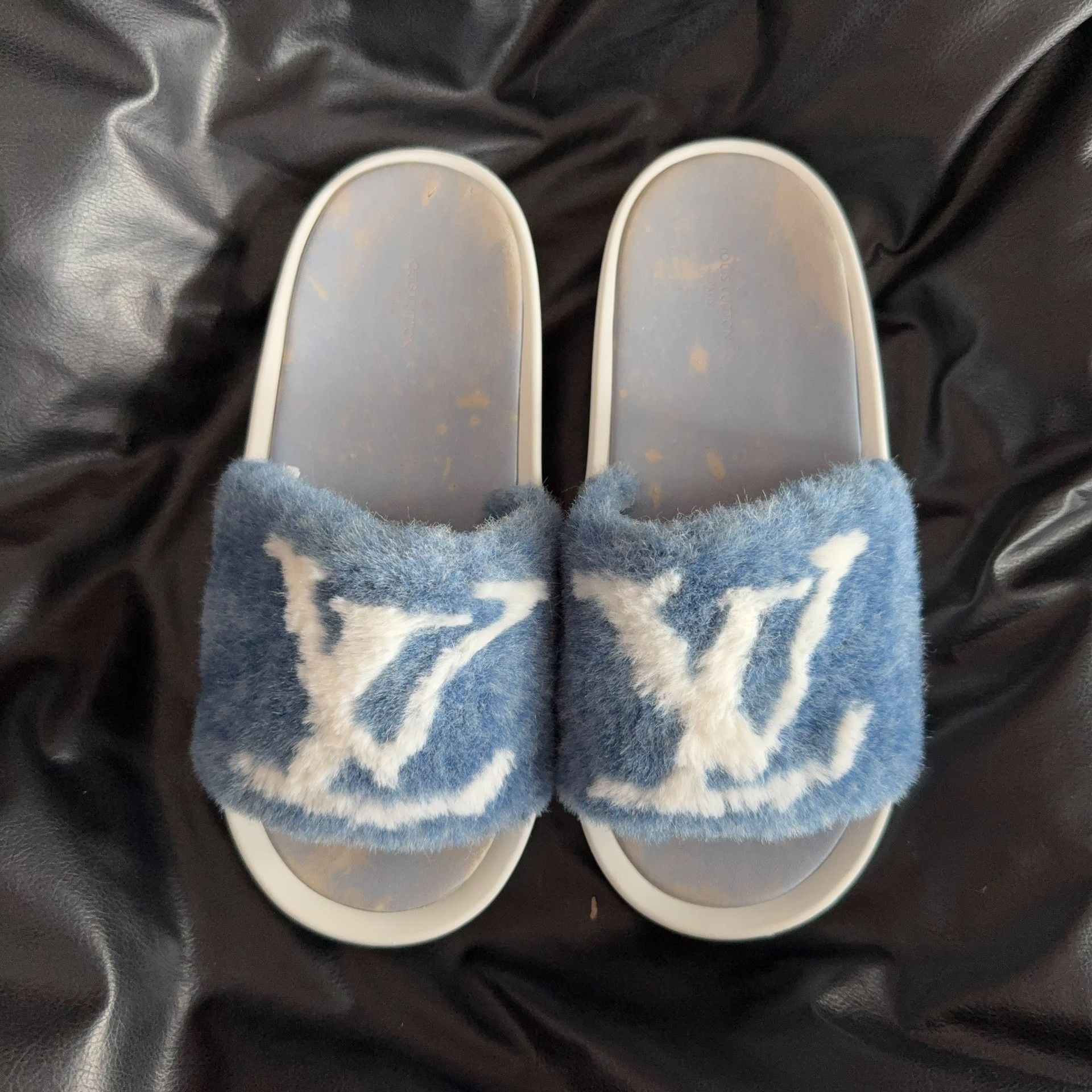 Louis Vuitton Louis Vuitton Blue Sandals 38 Women Size US 7.5 / IT 37.5 - 2 Thumbnail
