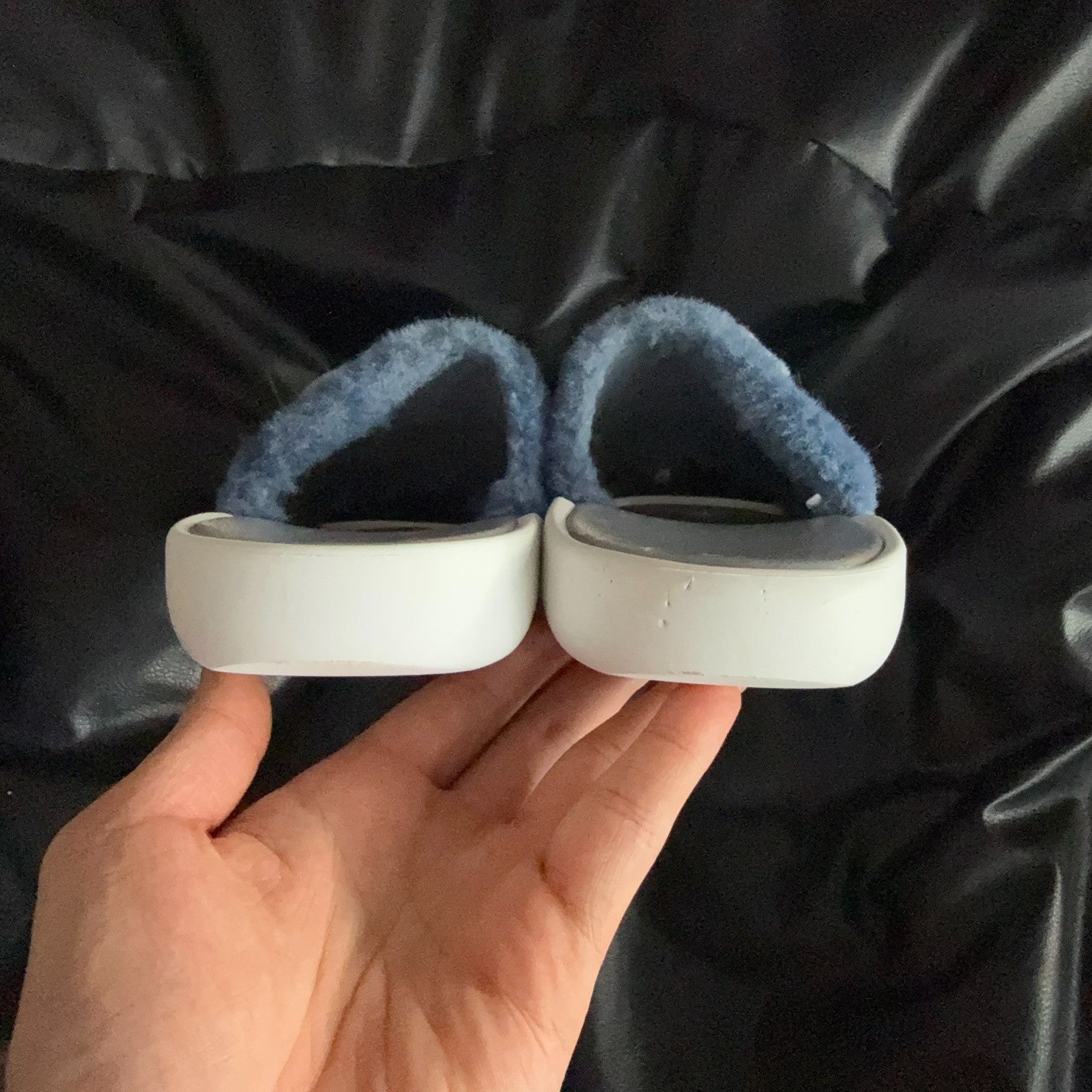 Louis Vuitton Louis Vuitton Blue Sandals 38 Women Size US 7.5 / IT 37.5 - 3 Thumbnail