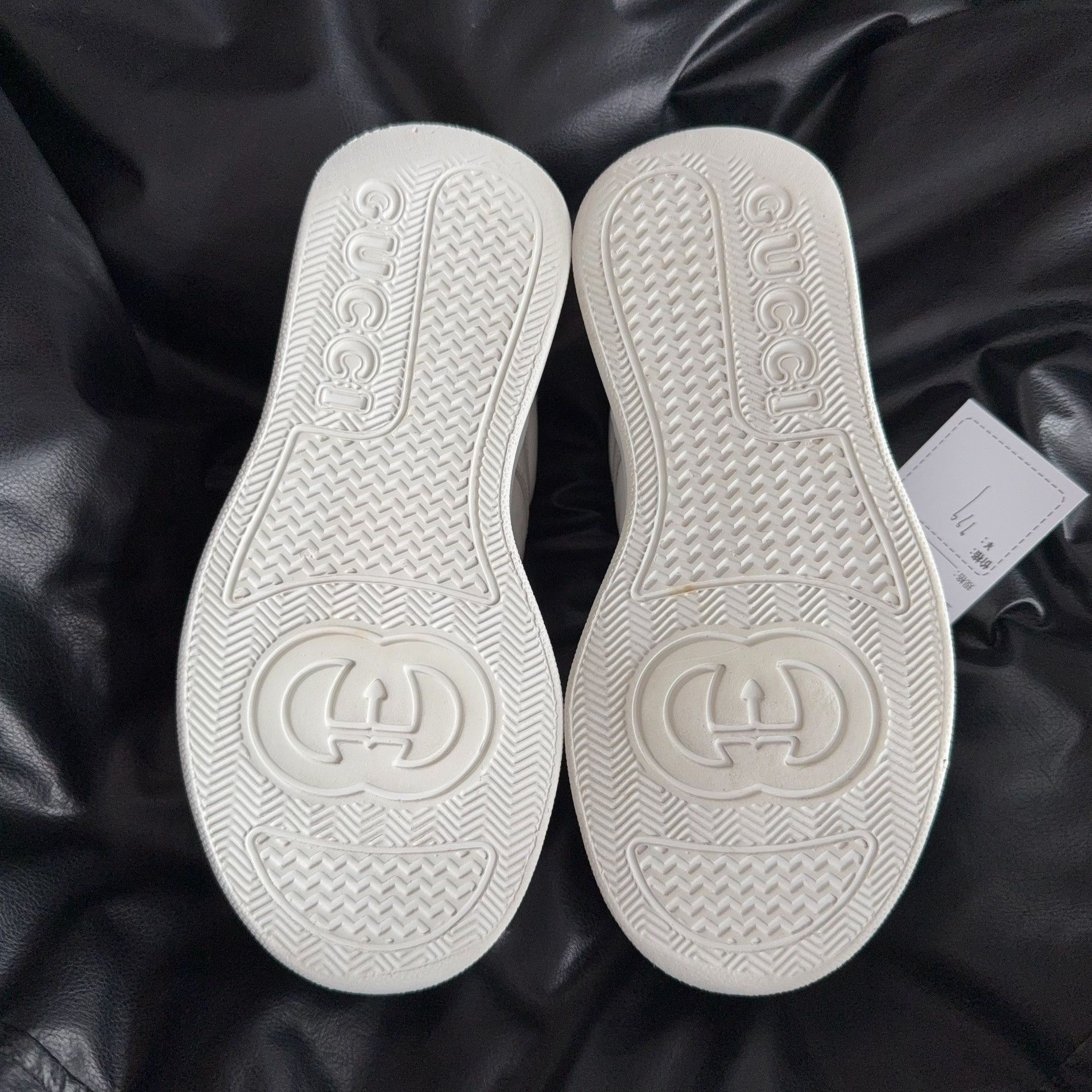 Gucci Gucci Lowtop Sneakers 35.5 Women Size US 5 / IT 35 - 4 Thumbnail