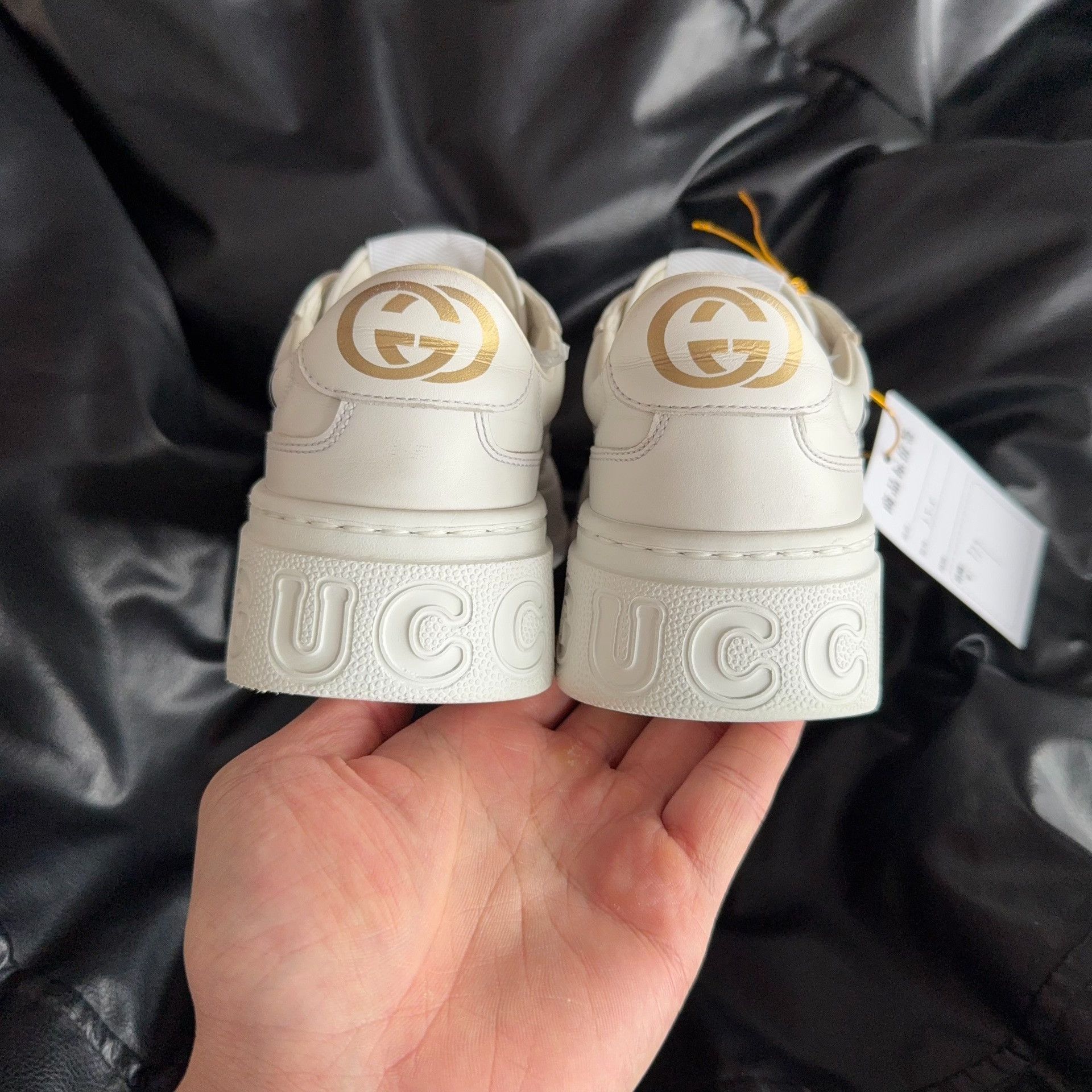 Gucci Gucci Lowtop Sneakers 35.5 Women Size US 5 / IT 35 - 3 Thumbnail