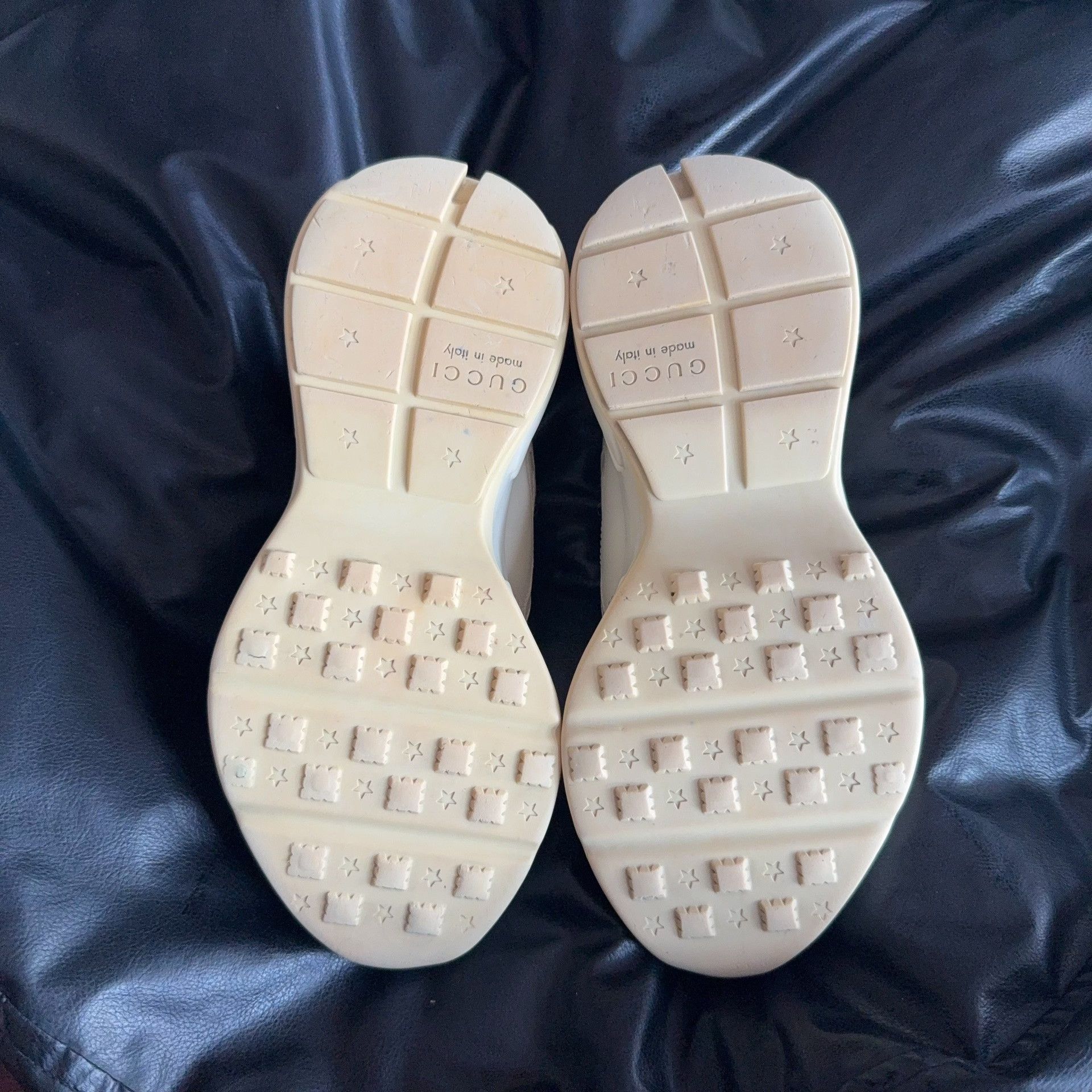 Gucci Gucci Lowtop Sneakers 38 Women Size US 7.5 / IT 37.5 - 4 Thumbnail