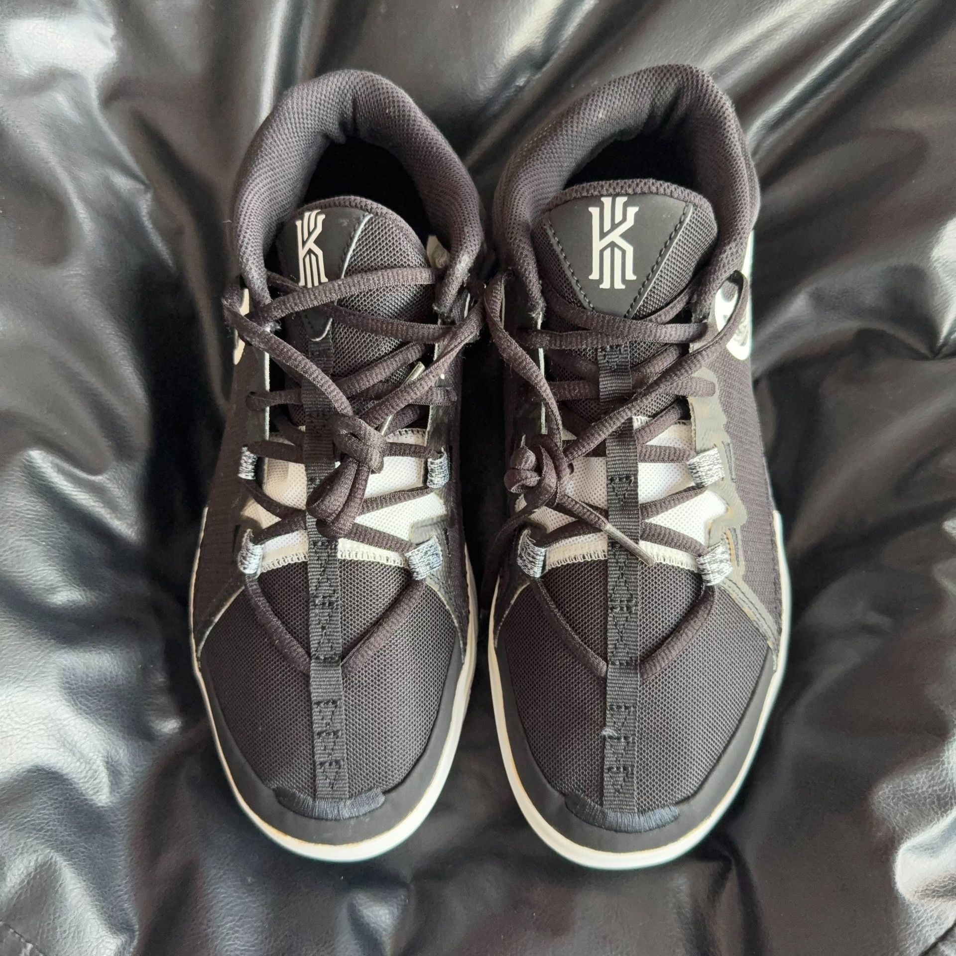 Nike Nike Black Lowtop Sneakers 42 Men Size US 9 / EU 42 - 2 Thumbnail