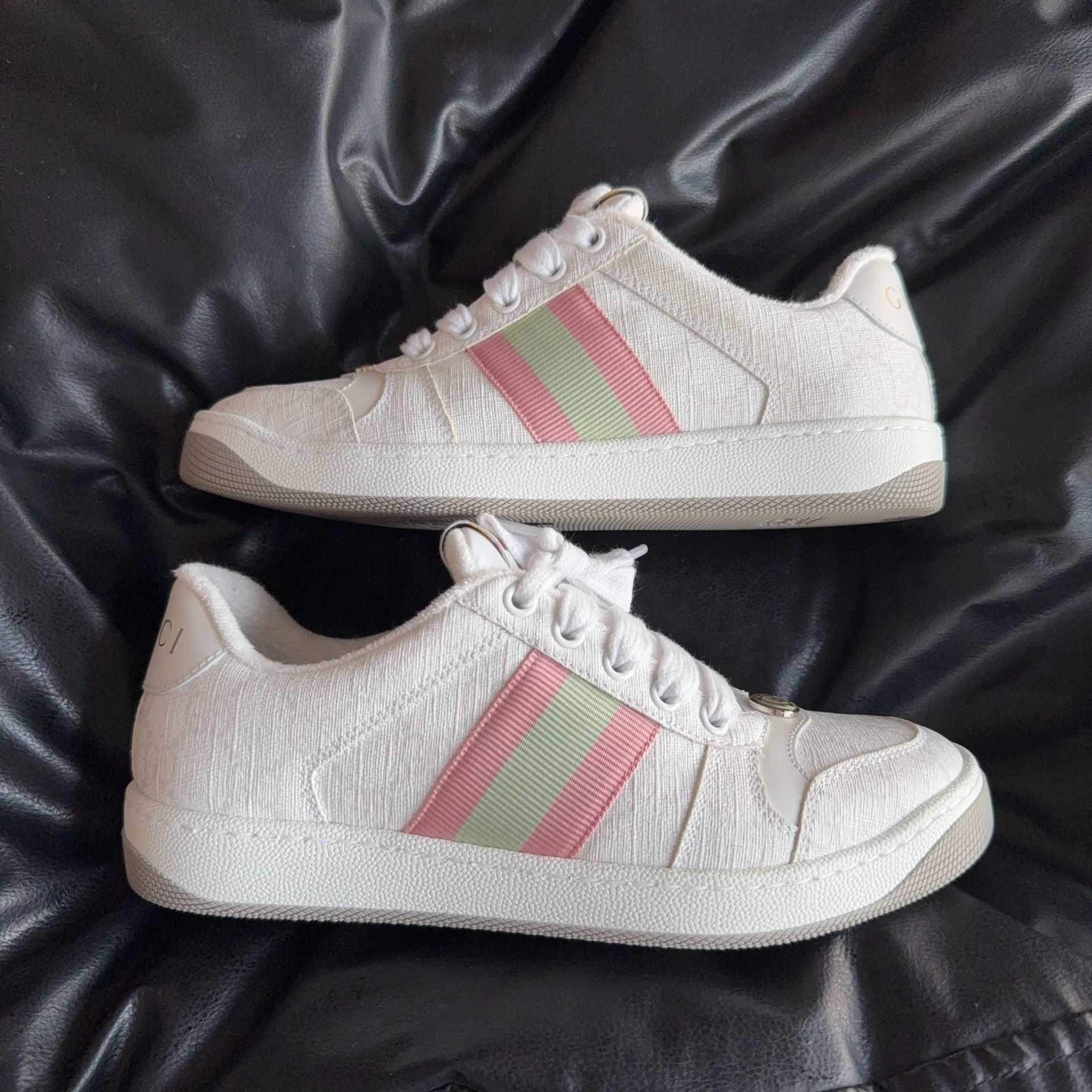 Gucci Gucci Gray Lowtop Sneakers 35.5 Women Size US 5 / IT 35 - 5 Thumbnail