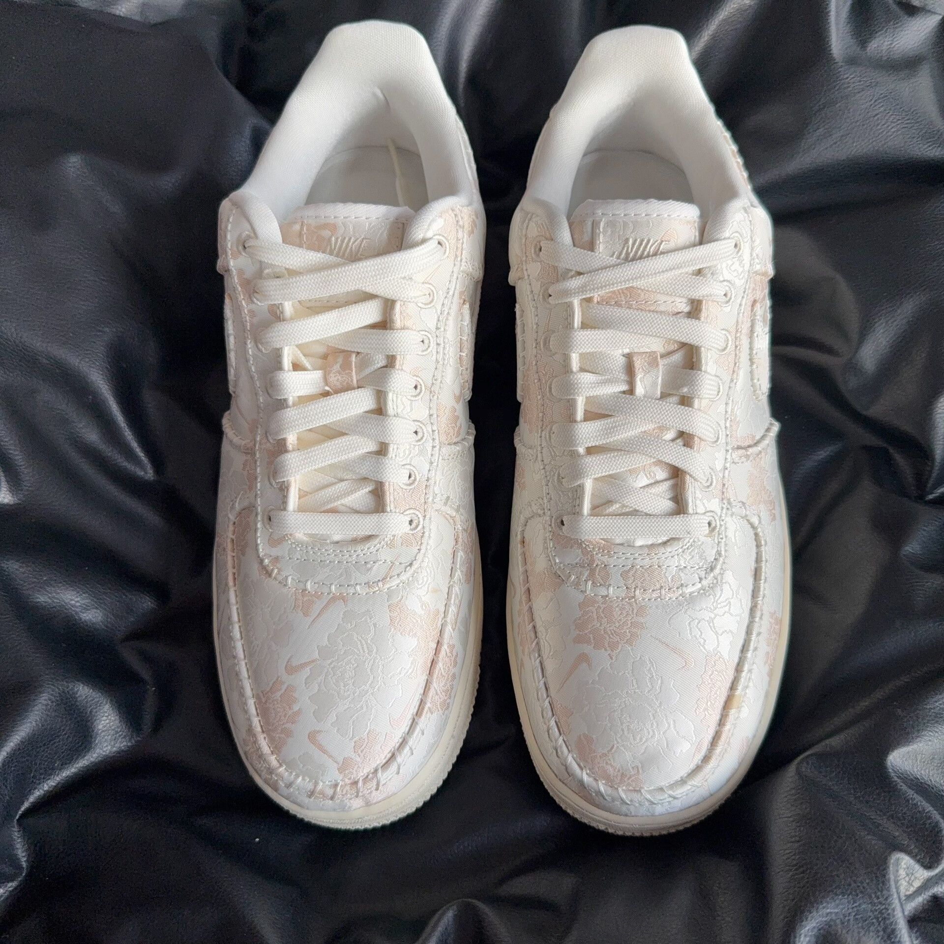 Nike Nike Floral Lowtop Sneakers 42 Men Size US 9 / EU 42 - 2 Thumbnail