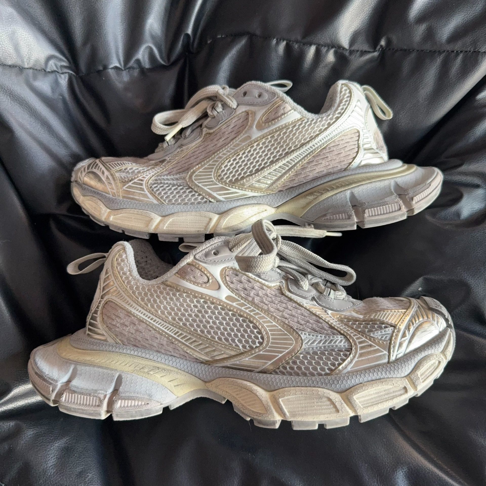 Balenciaga Balenciaga Beige Lowtop Sneakers XXXL Men Size US 10 / EU 43 - 5 Thumbnail