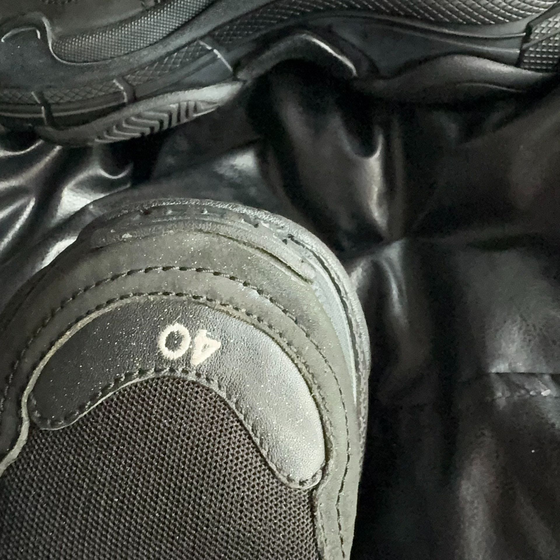 Balenciaga Balenciaga Black Lowtop Sneakers 40 Men Size US 7.5 / EU 40-41 - 5 Thumbnail