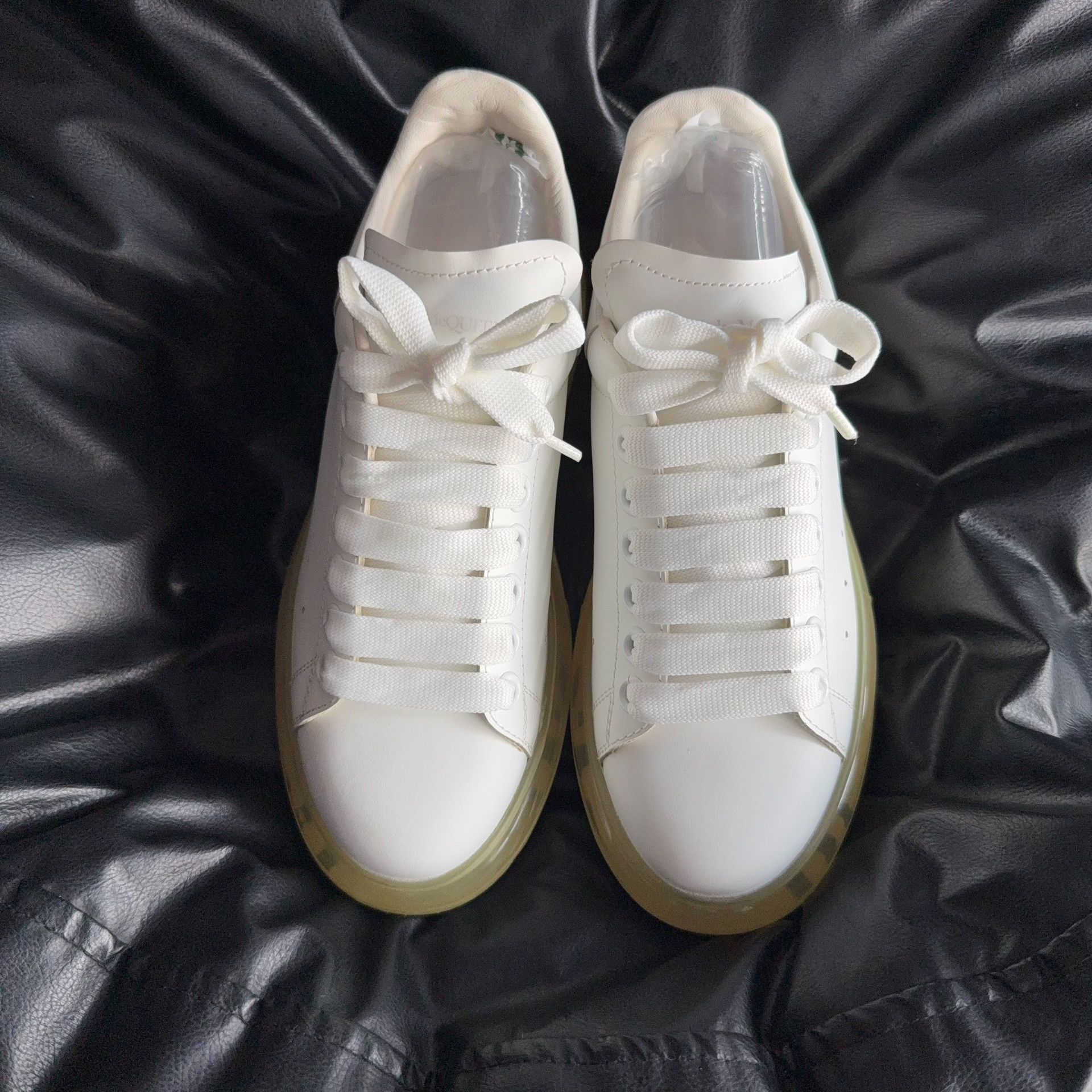 Alexander McQueen Alexander McQueen Clear Lowtop Sneakers 37 Women Size US 6.5 / IT 36.5 - 2 Thumbnail