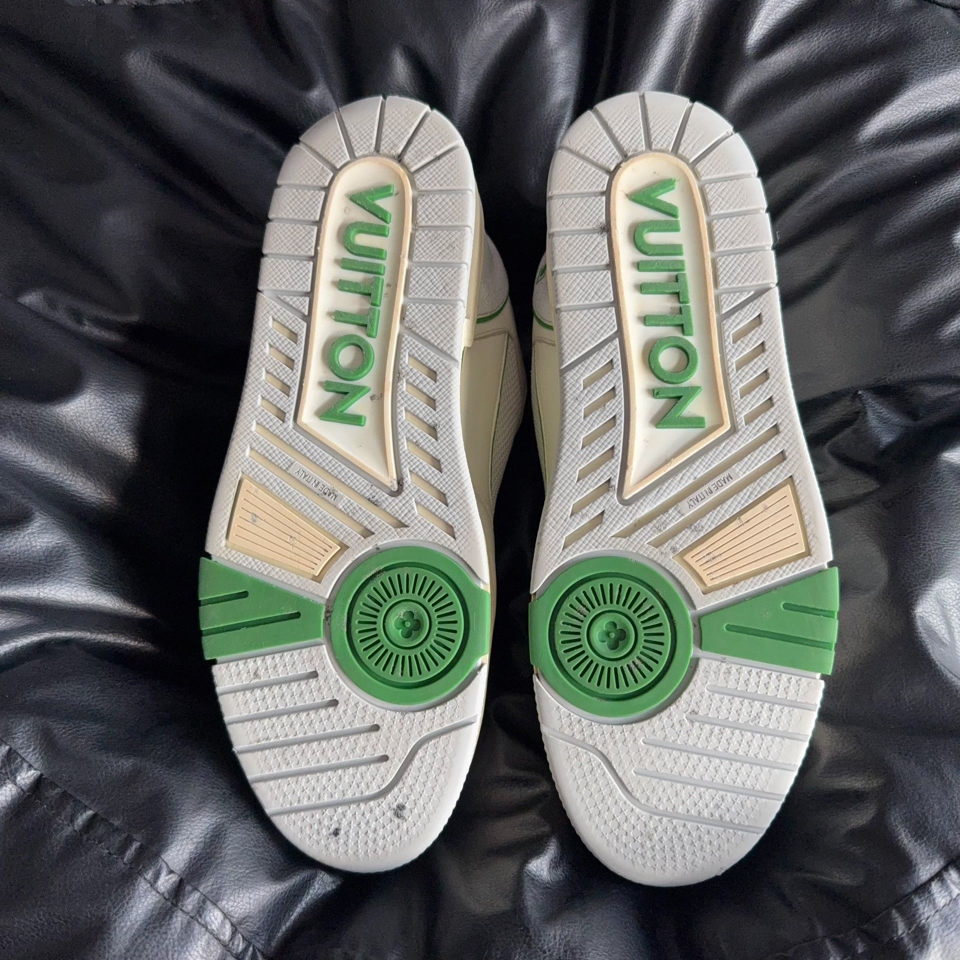 Louis Vuitton Louis Vuitton Training Green Lowtop Sneakers 42 Men Size US 9 / EU 42 - 4 Thumbnail