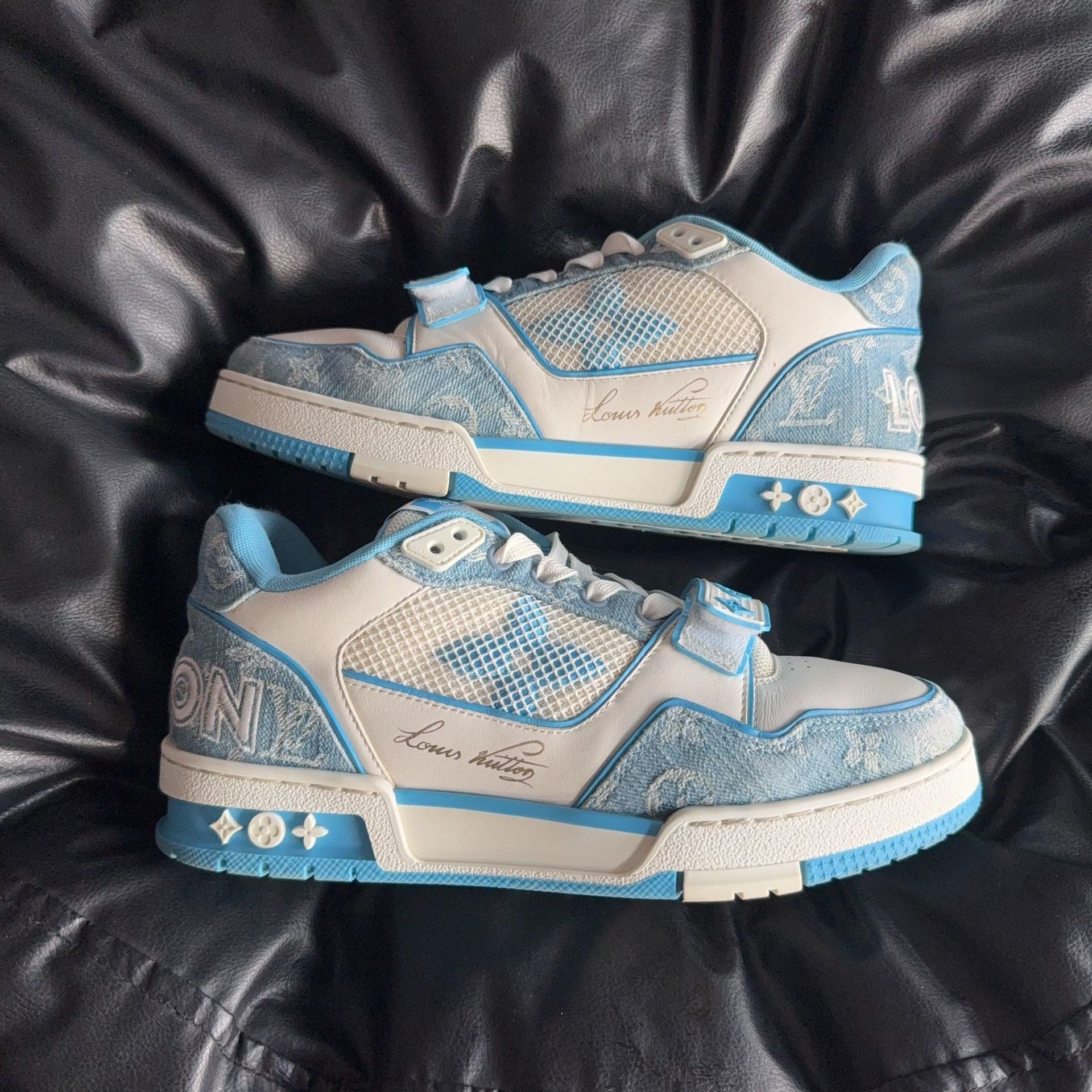 Louis Vuitton Louis Vuitton Training Blue Lowtop Sneakers 39.5 Women Size US 8.5 / IT 38.5 - 5 Thumbnail