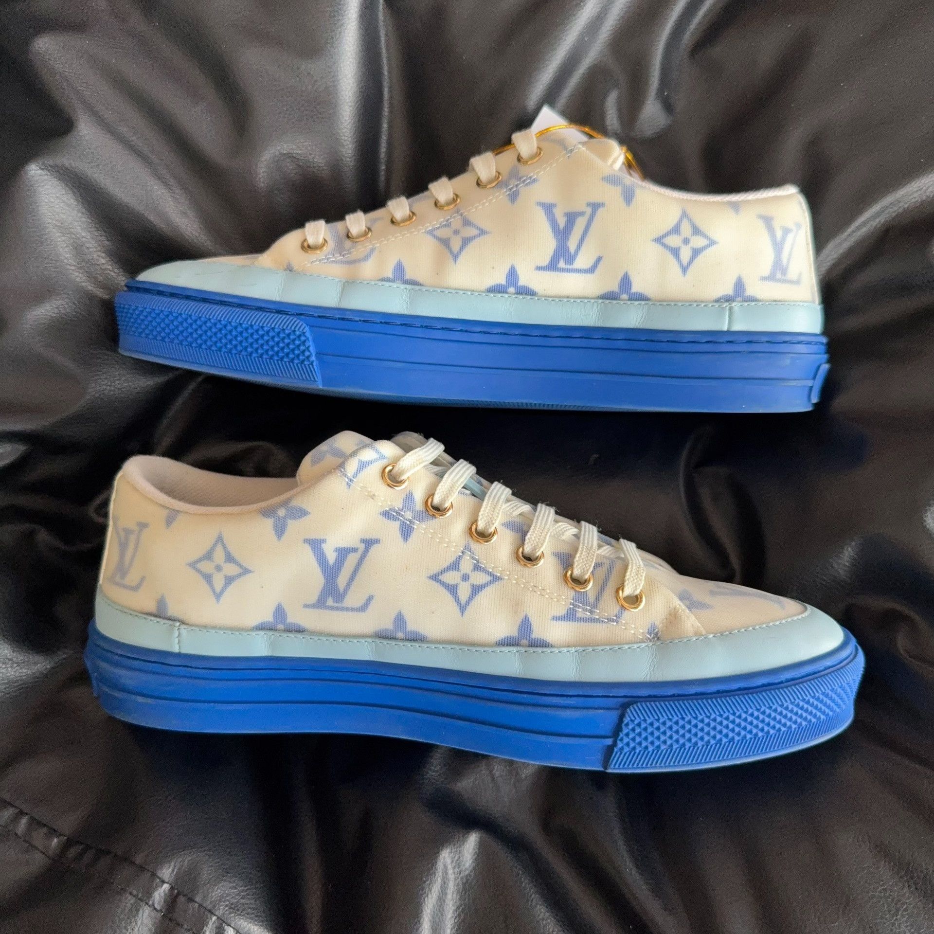 Louis Vuitton Louis Vuitton Blue Lowtop Sneakers 37 Women Size US 6.5 / IT 36.5 - 6 Thumbnail